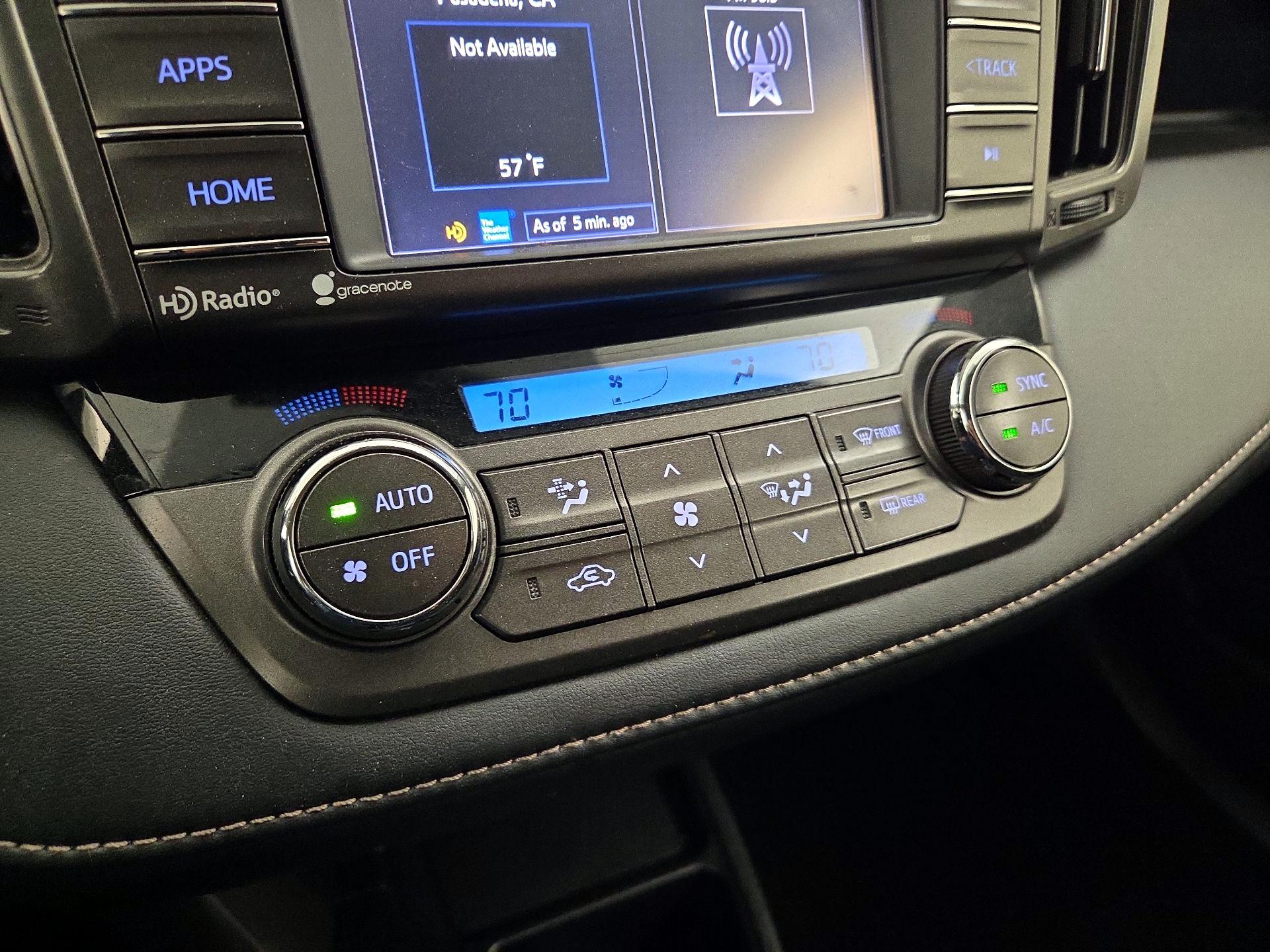 Thumbnail: 2015 Toyota RAV4 - 16