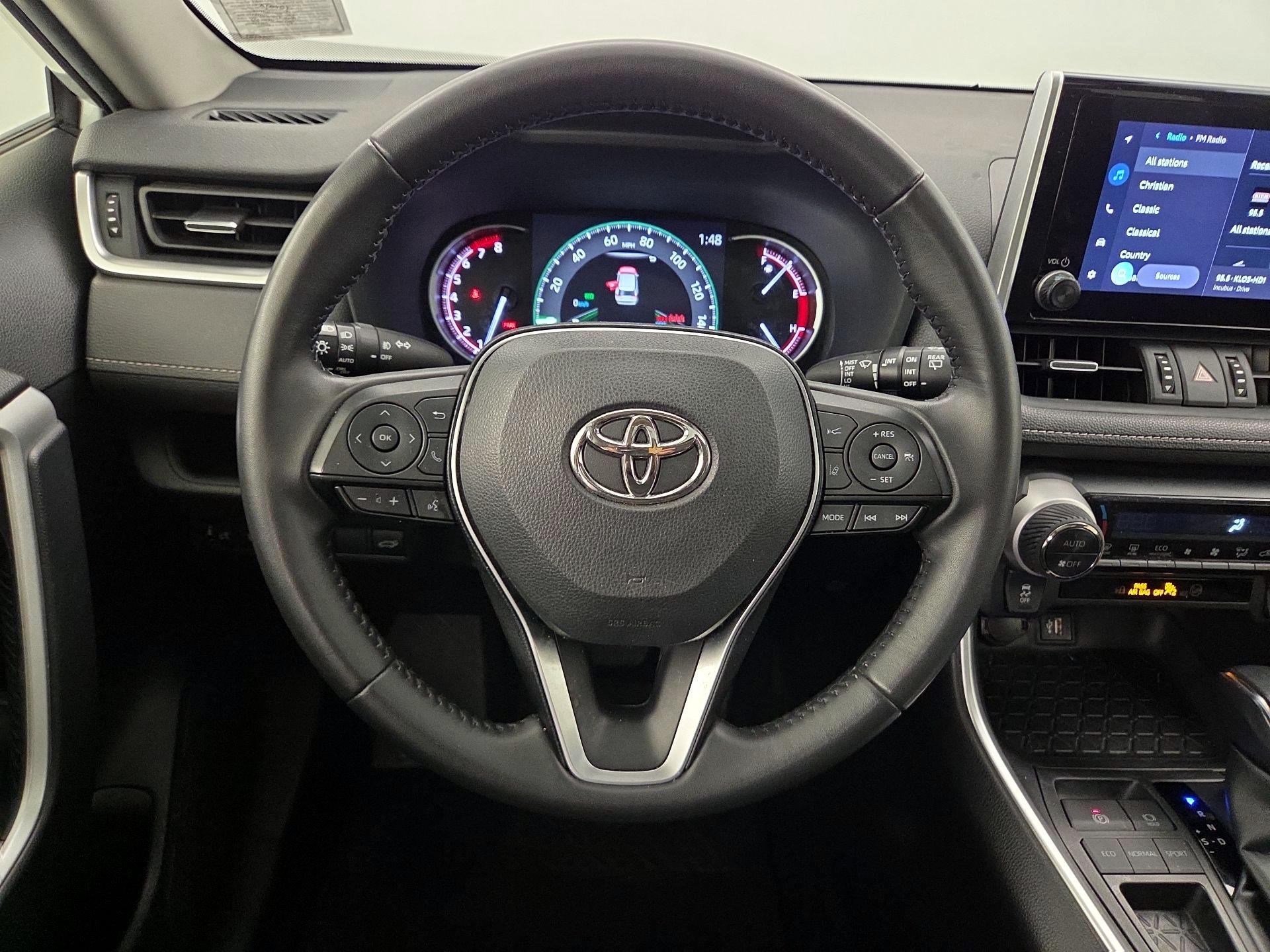 Thumbnail: 2023 Toyota RAV4 - 10