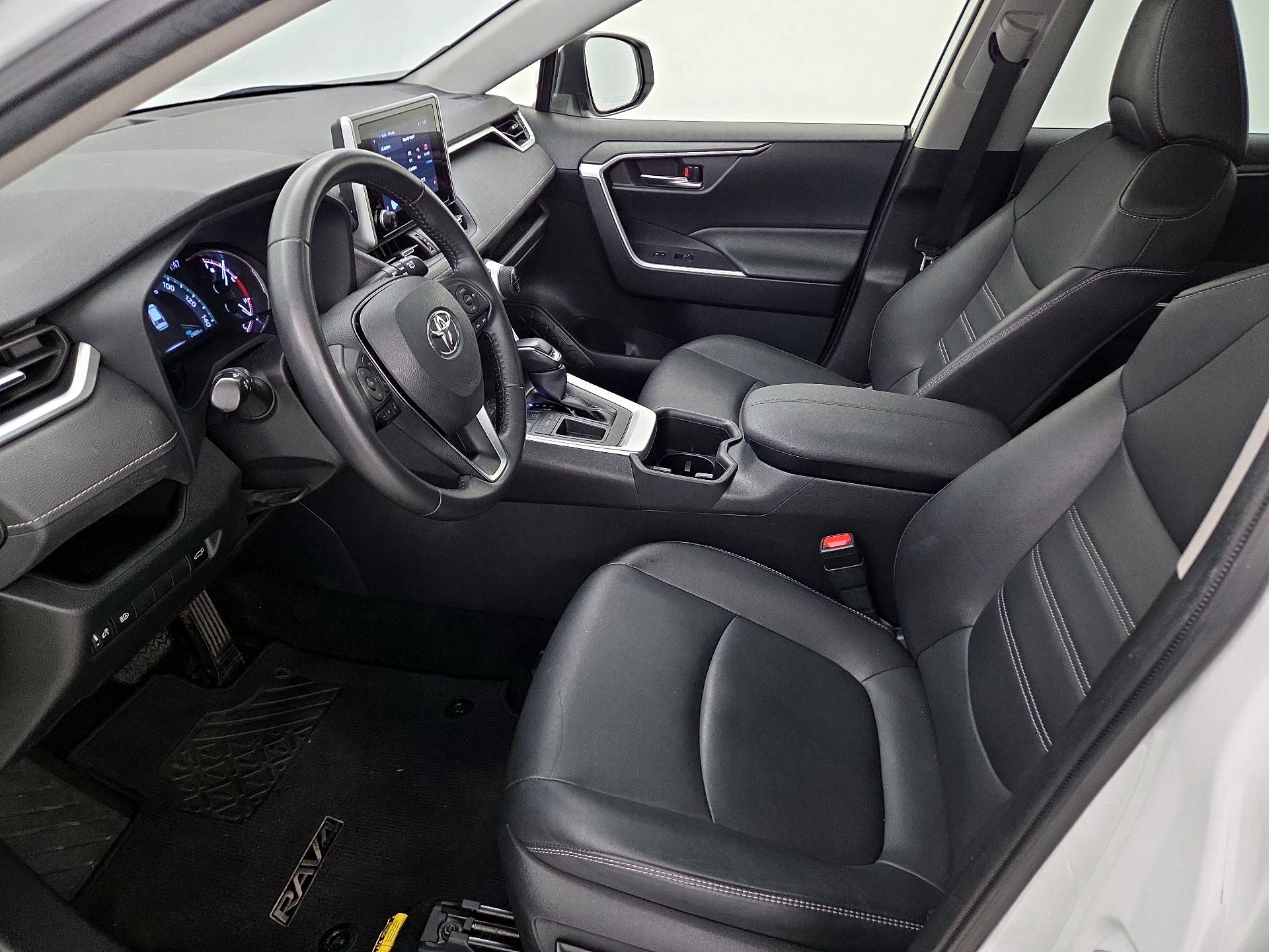 Thumbnail: 2023 Toyota RAV4 - 11