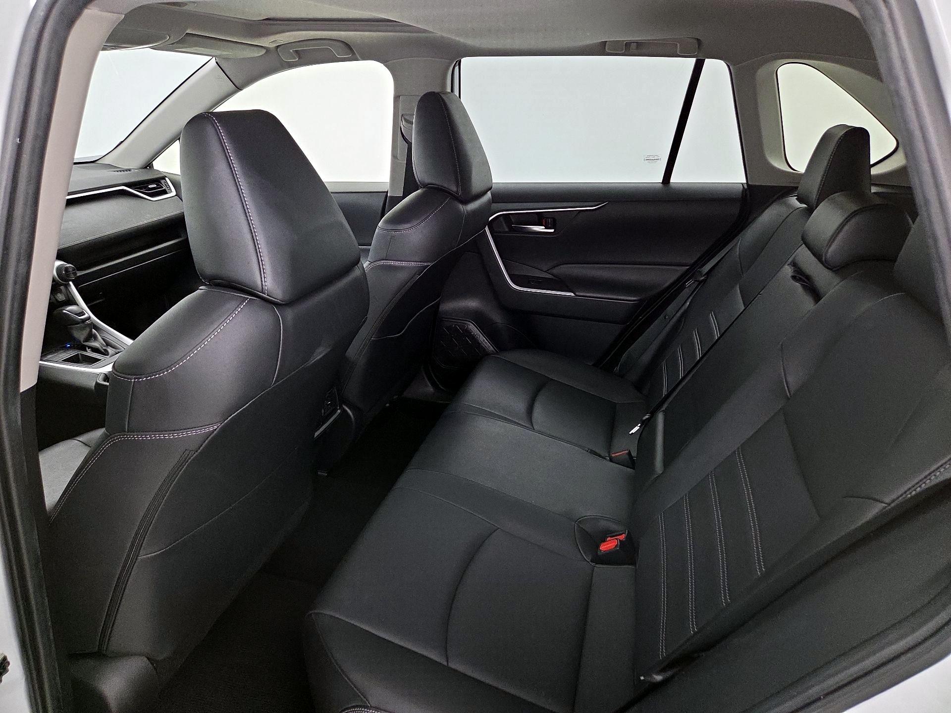 Thumbnail: 2023 Toyota RAV4 - 20