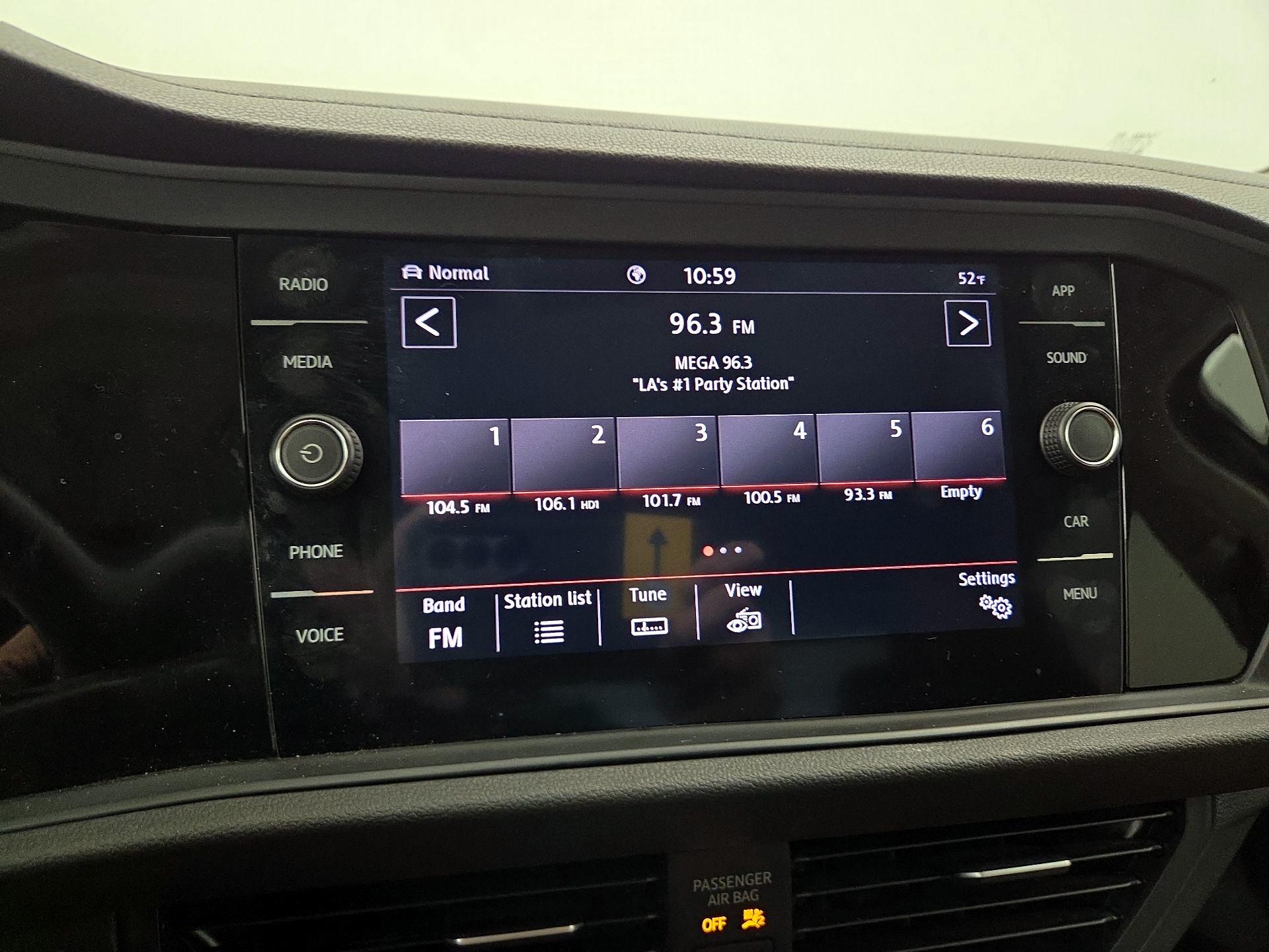 Thumbnail: 2020 Volkswagen Jetta - 15