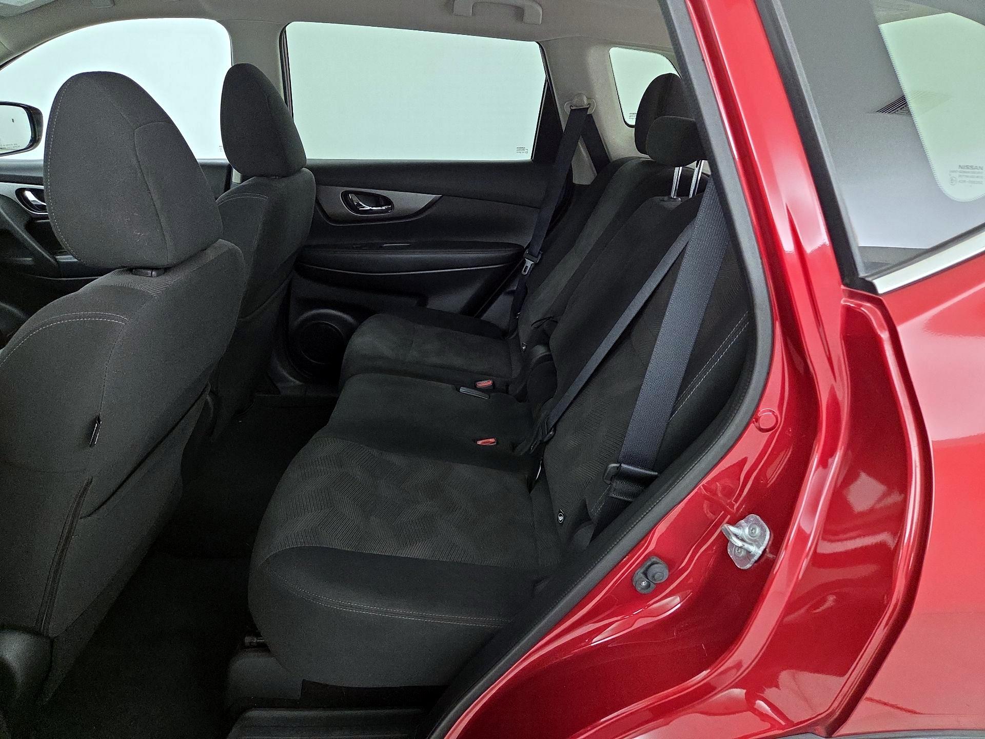 Thumbnail: 2016 Nissan Rogue - 20