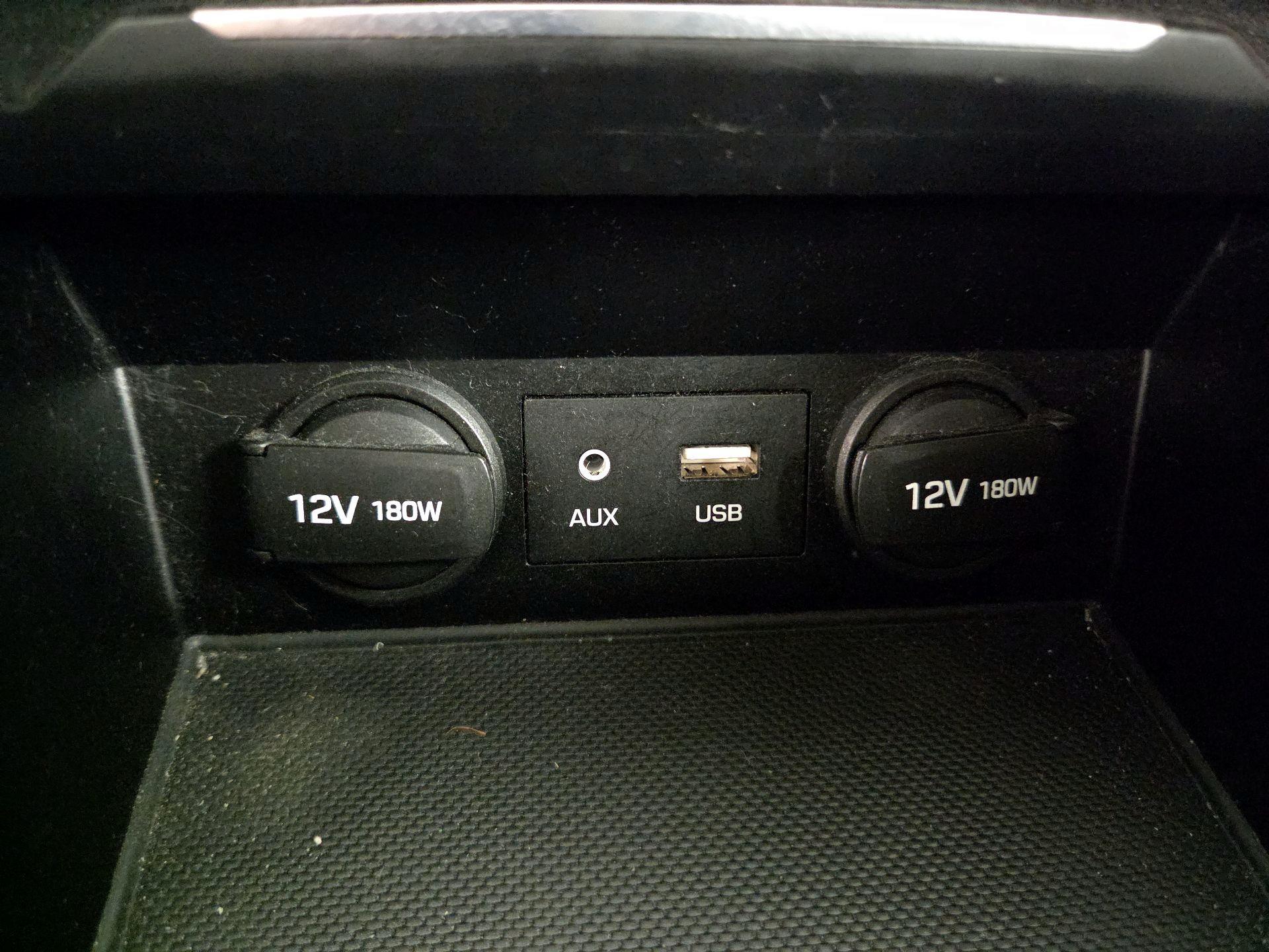 Thumbnail: 2017 Hyundai Elantra - 18