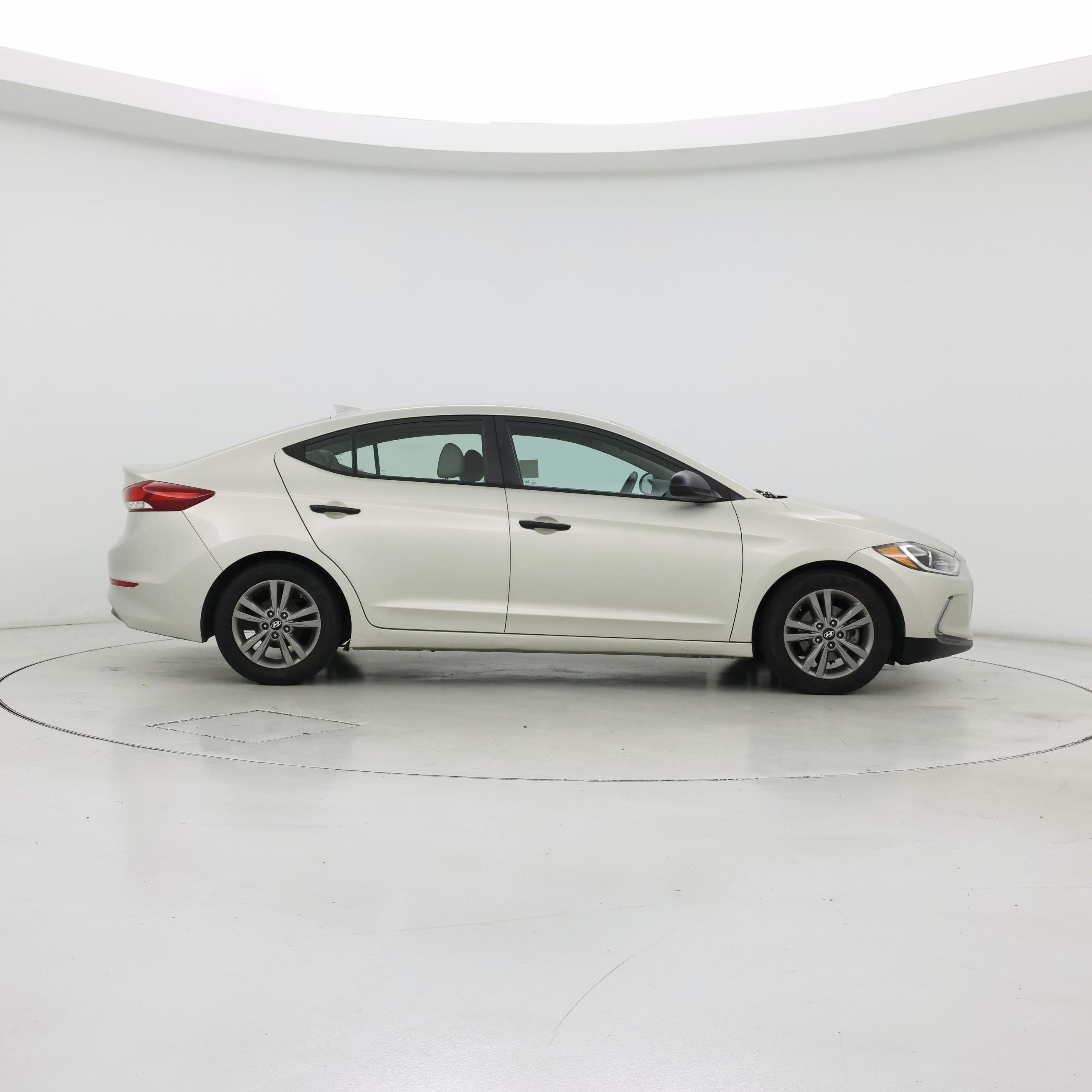 Thumbnail: 2017 Hyundai Elantra - 7