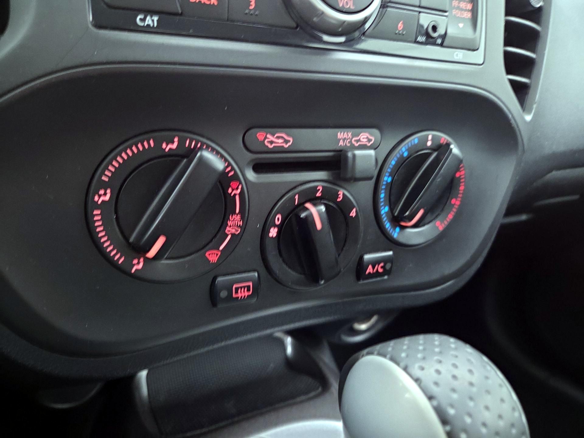 Thumbnail: 2014 Nissan Juke - 15