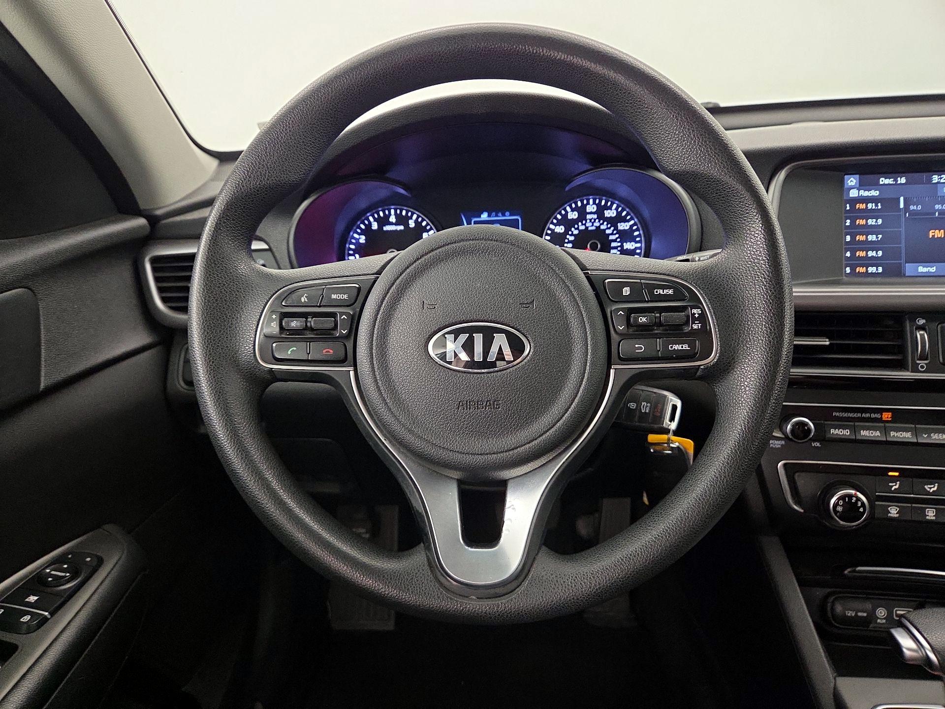 Thumbnail: 2018 Kia Optima - 10
