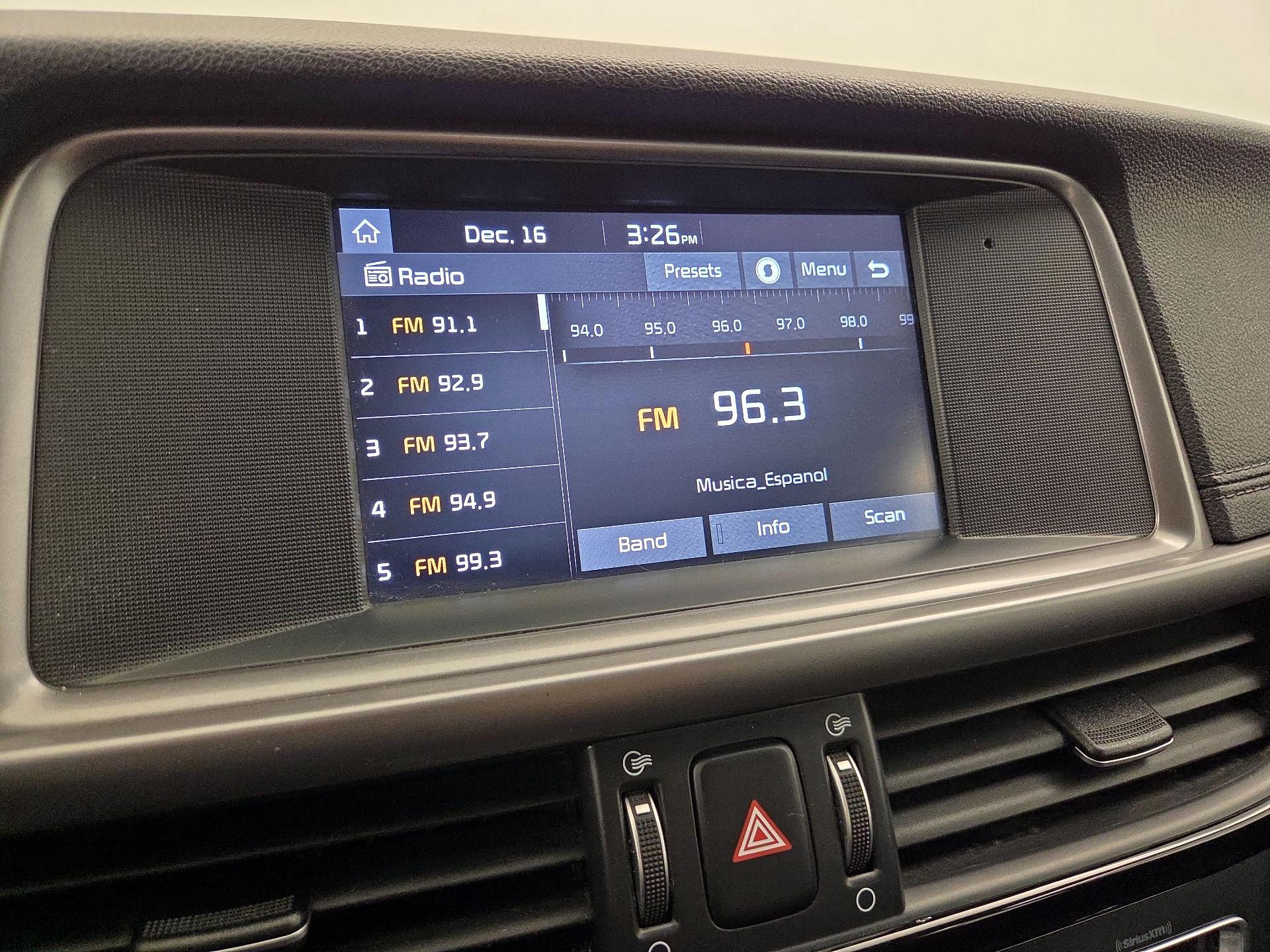 Thumbnail: 2018 Kia Optima - 15