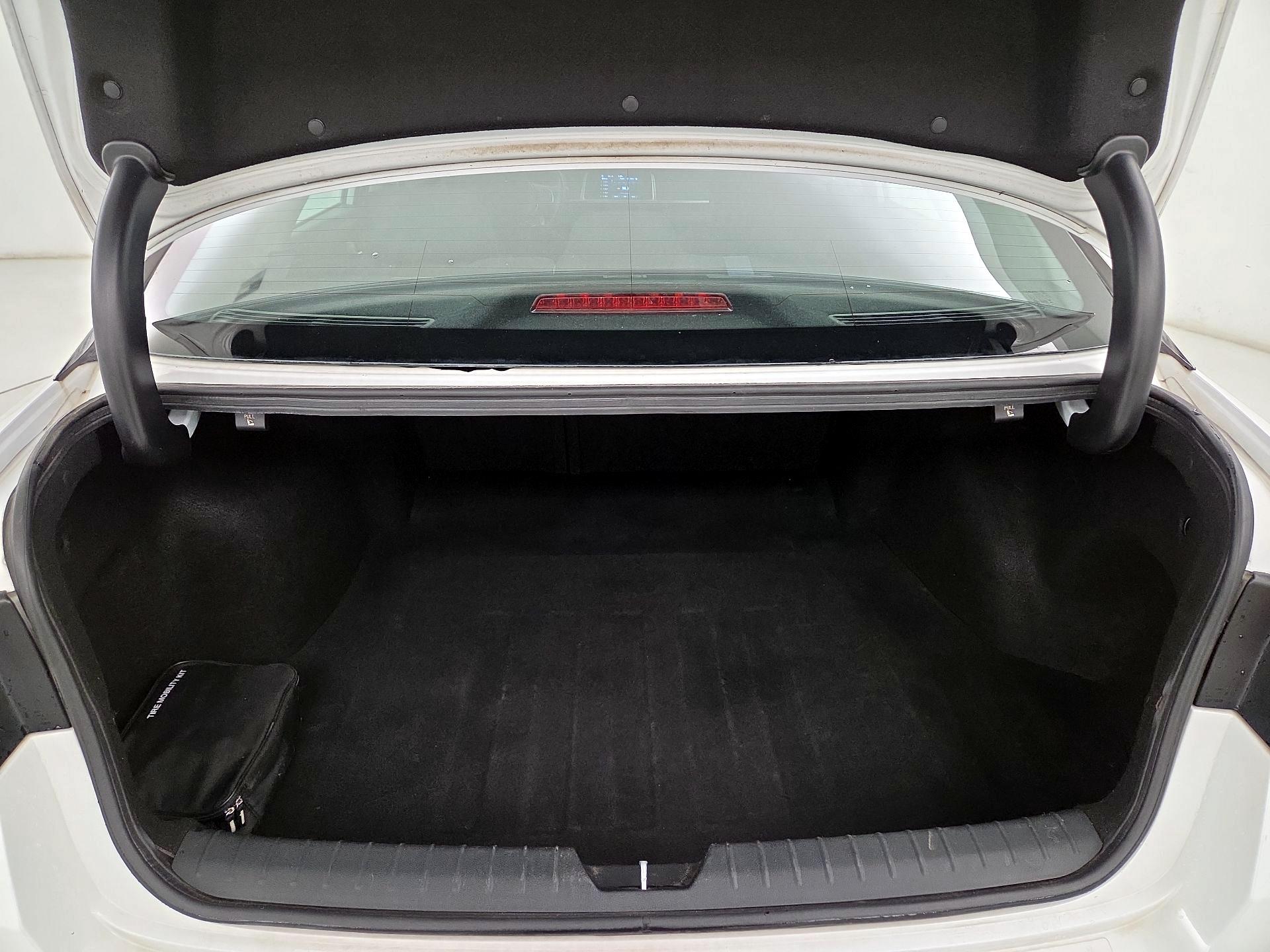 Thumbnail: 2018 Kia Optima - 20