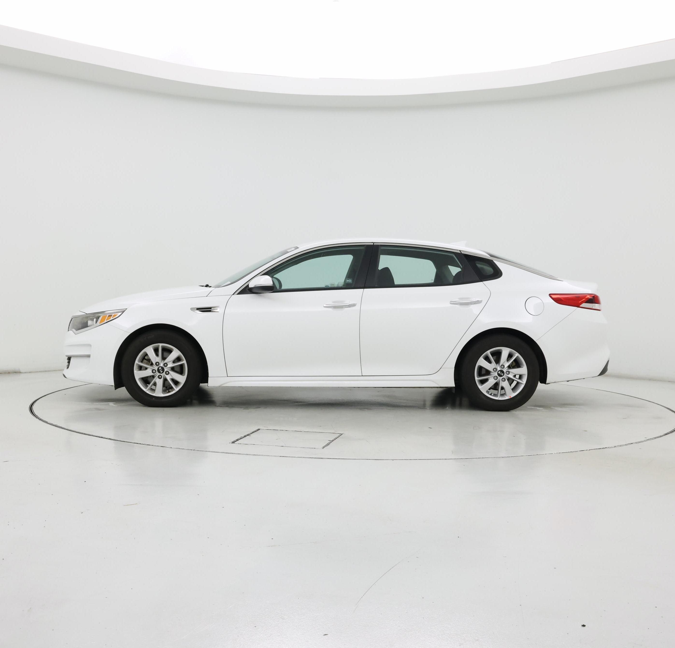 Thumbnail: 2018 Kia Optima - 3