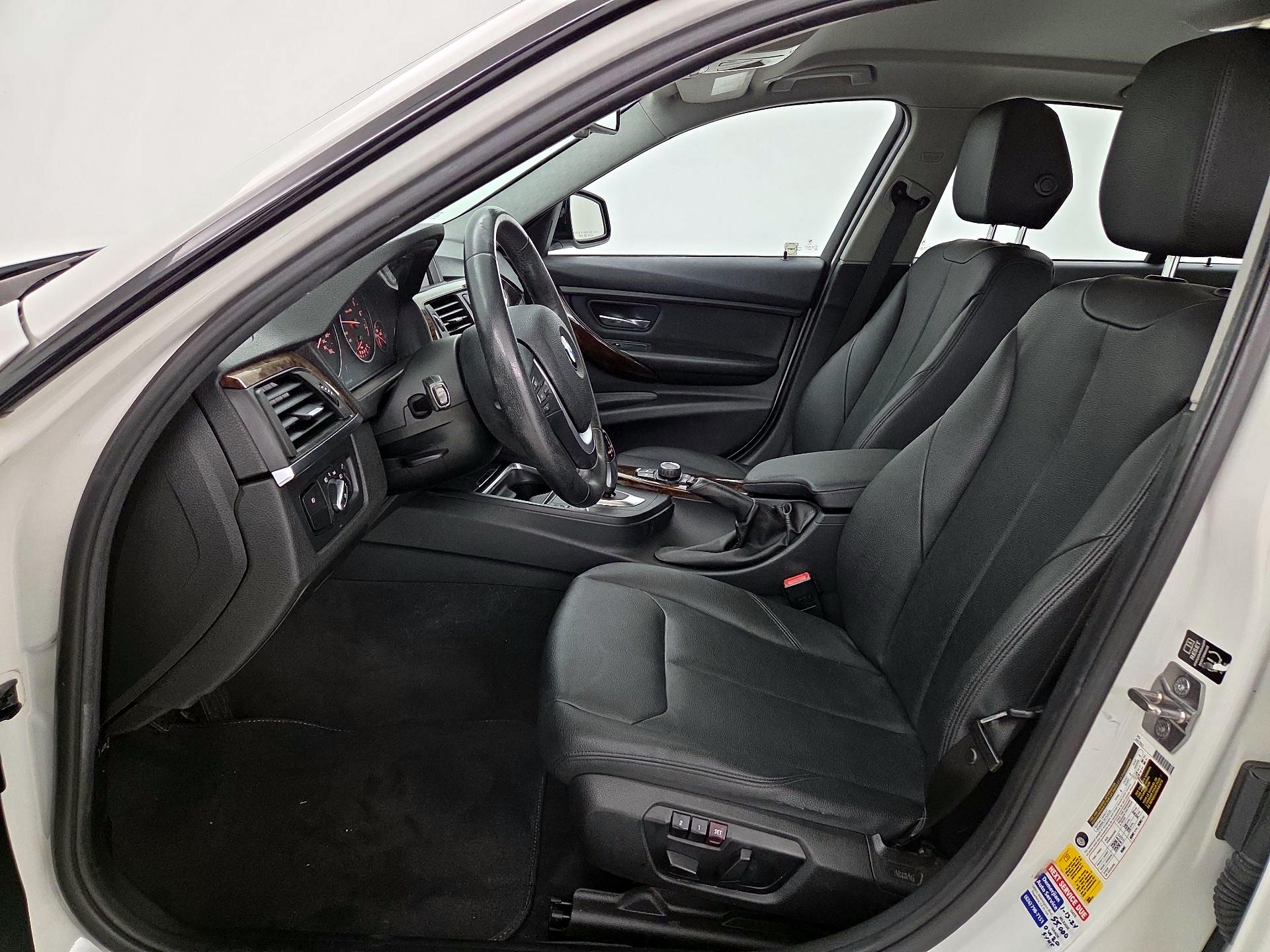 Thumbnail: 2015 BMW 3 Series - 11