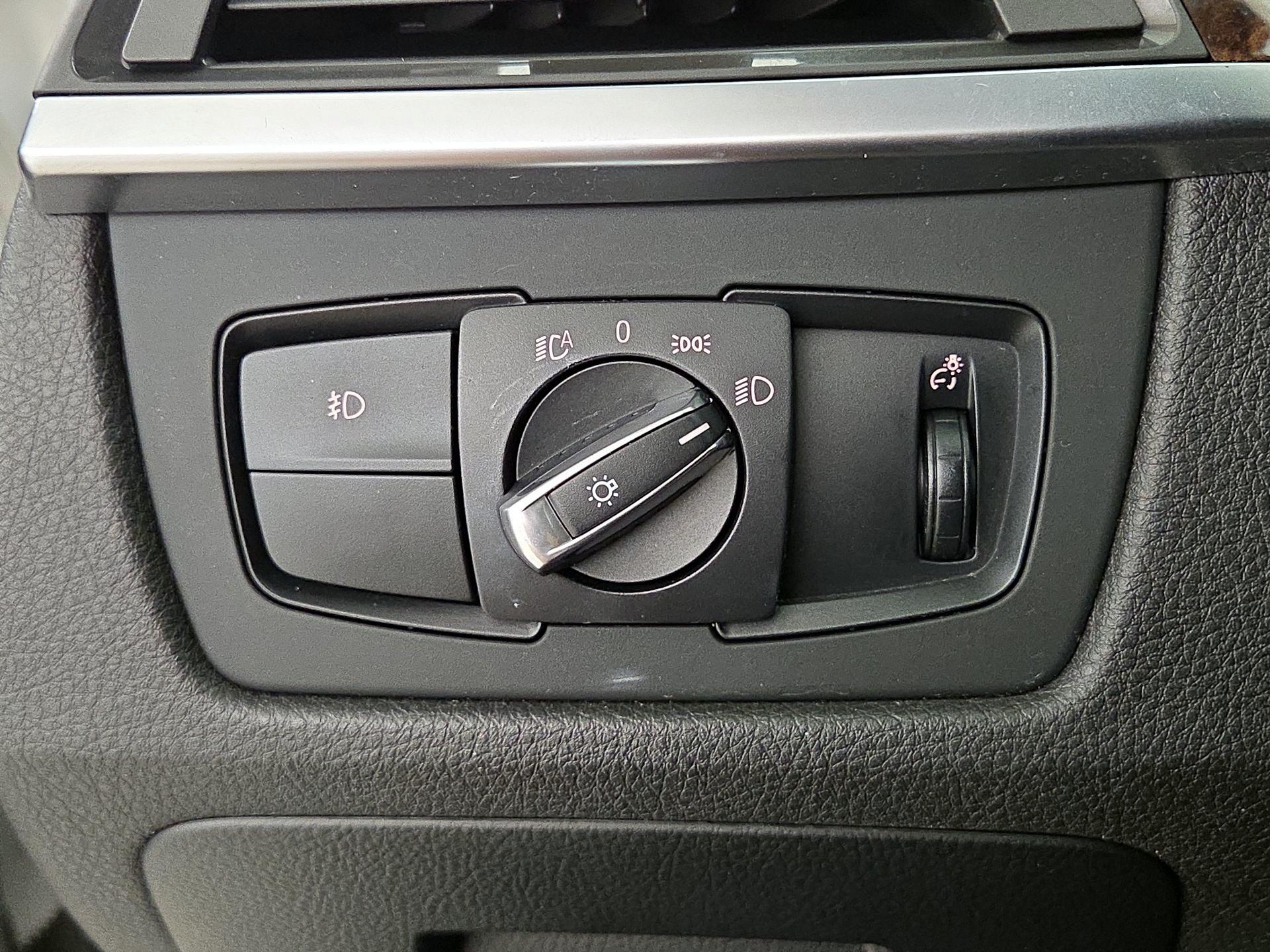 Thumbnail: 2015 BMW 3 Series - 13