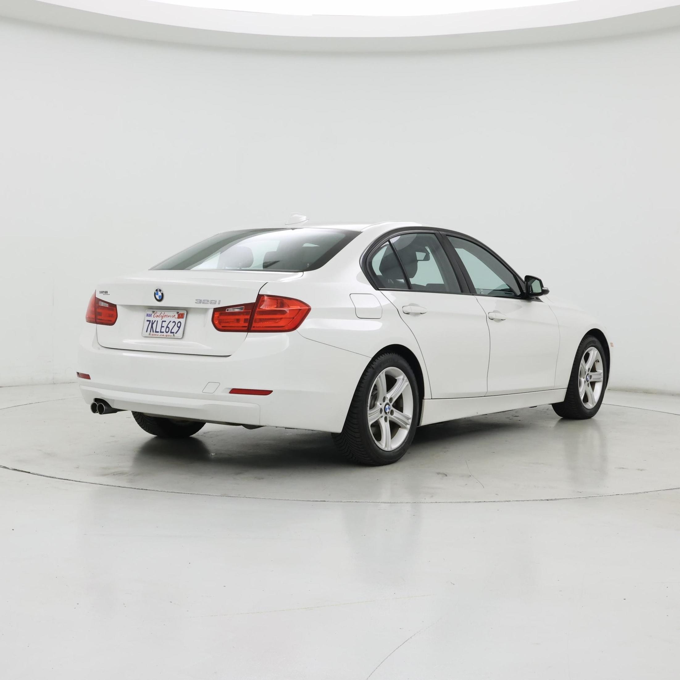 Thumbnail: 2015 BMW 3 Series - 8