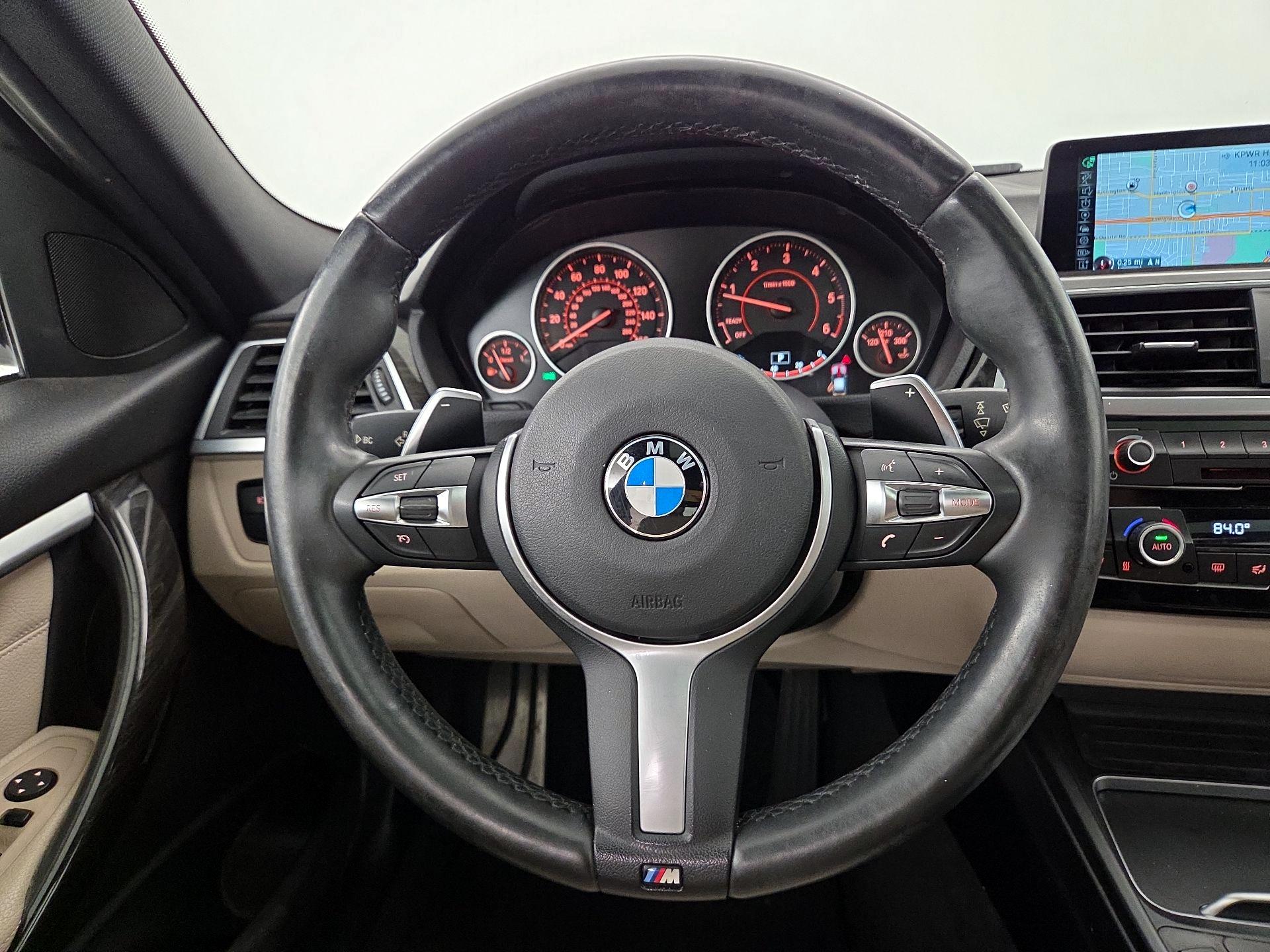 Thumbnail: 2016 BMW 3 Series - 10