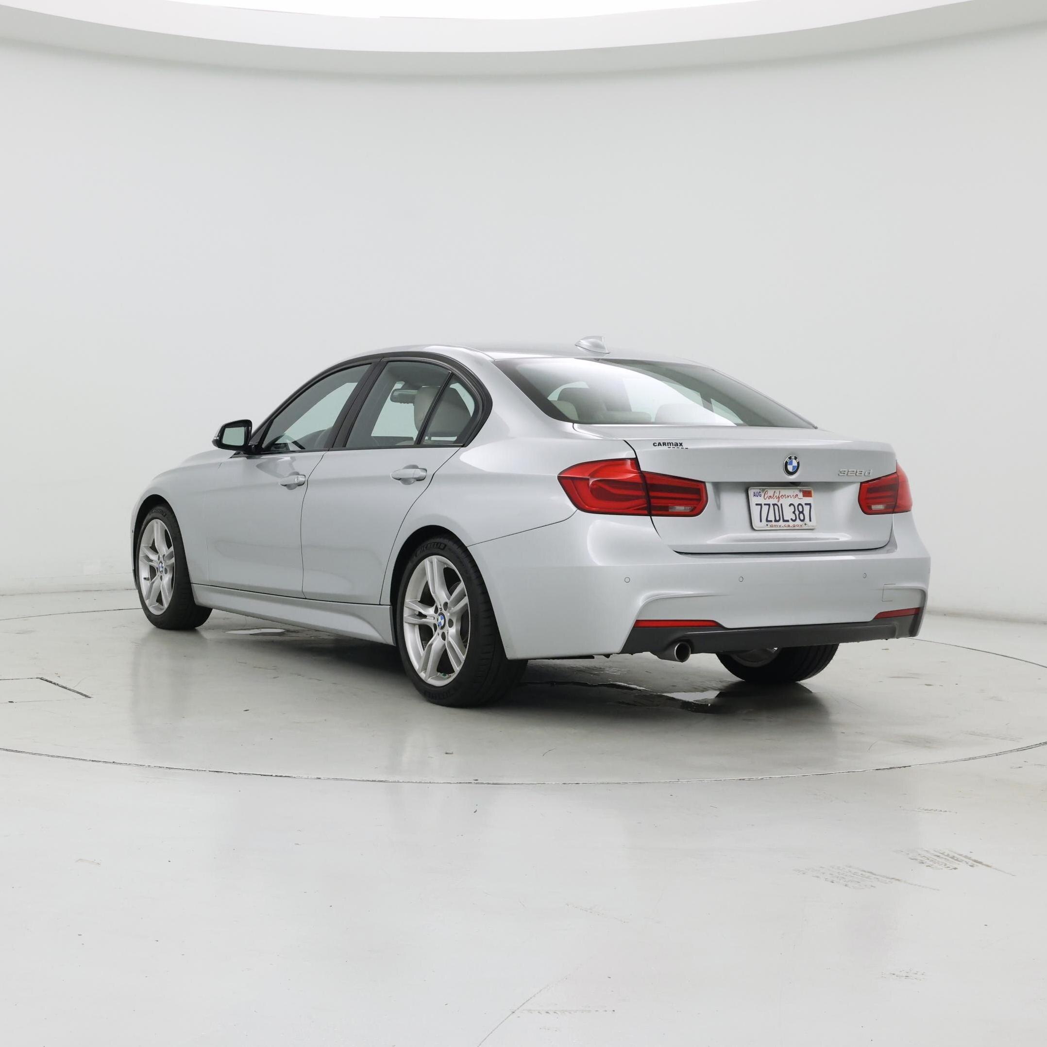 Thumbnail: 2016 BMW 3 Series - 2