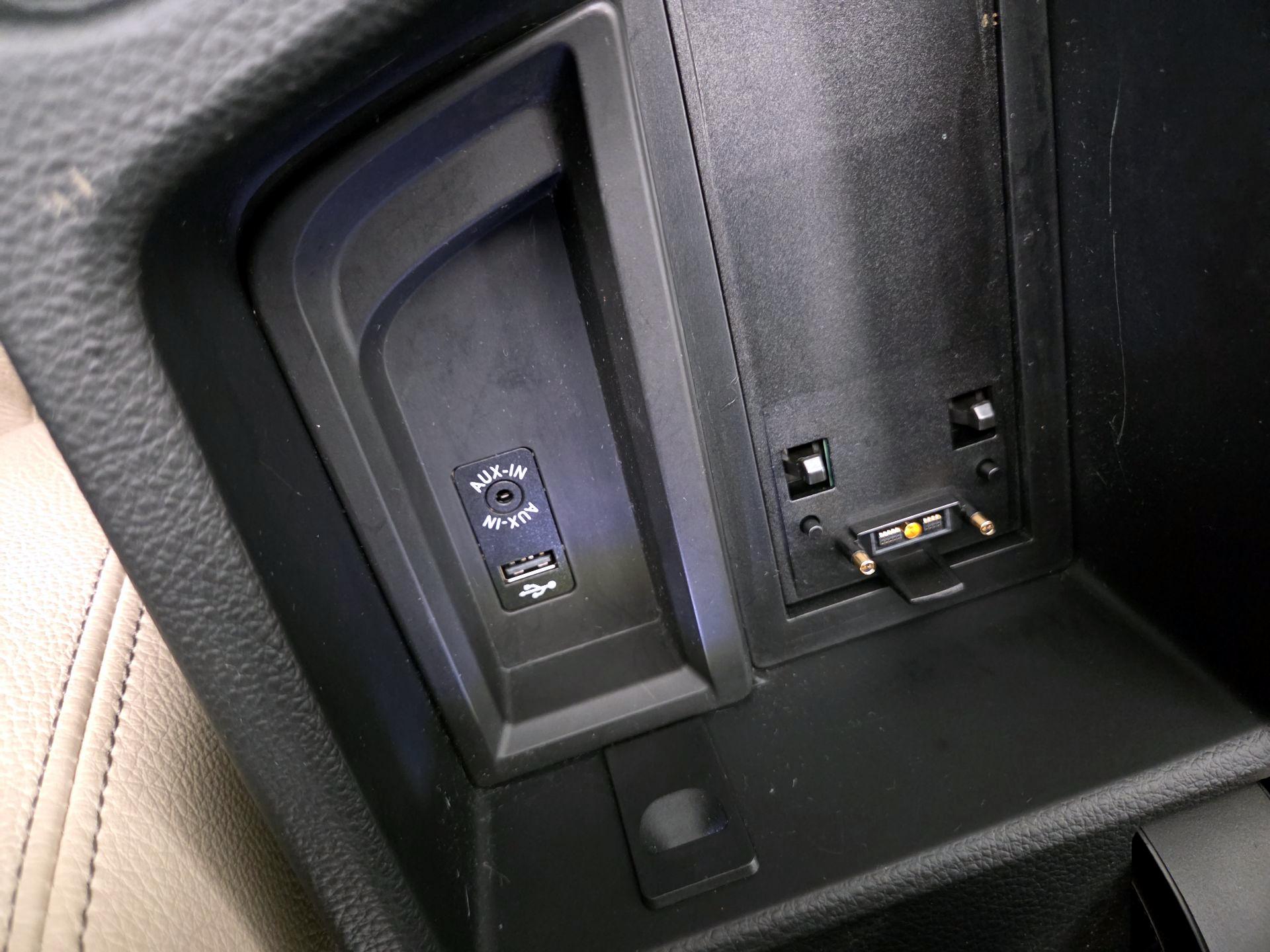 Thumbnail: 2016 BMW 3 Series - 19