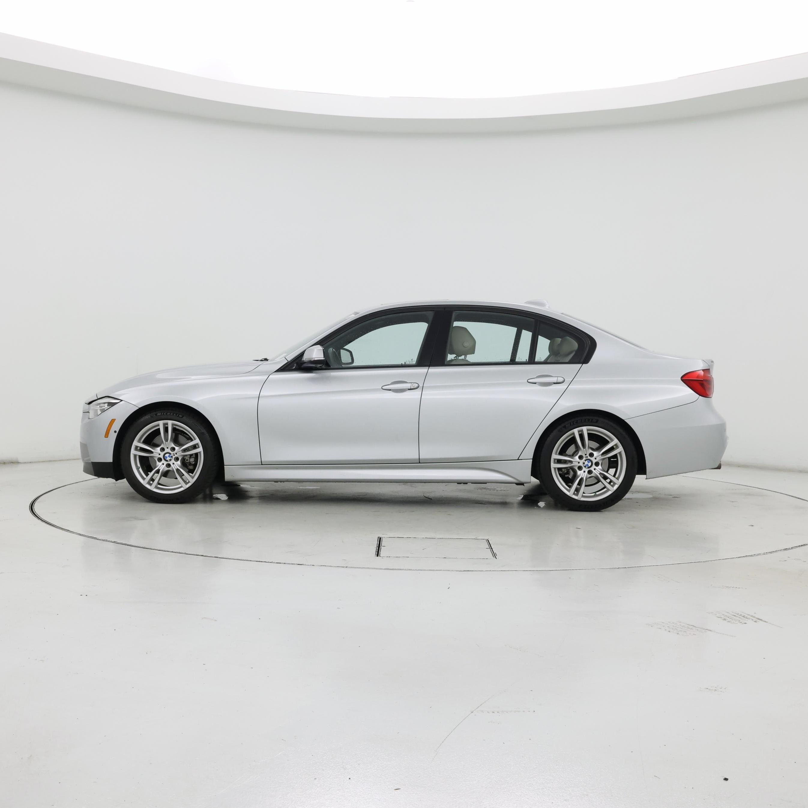 Thumbnail: 2016 BMW 3 Series - 3