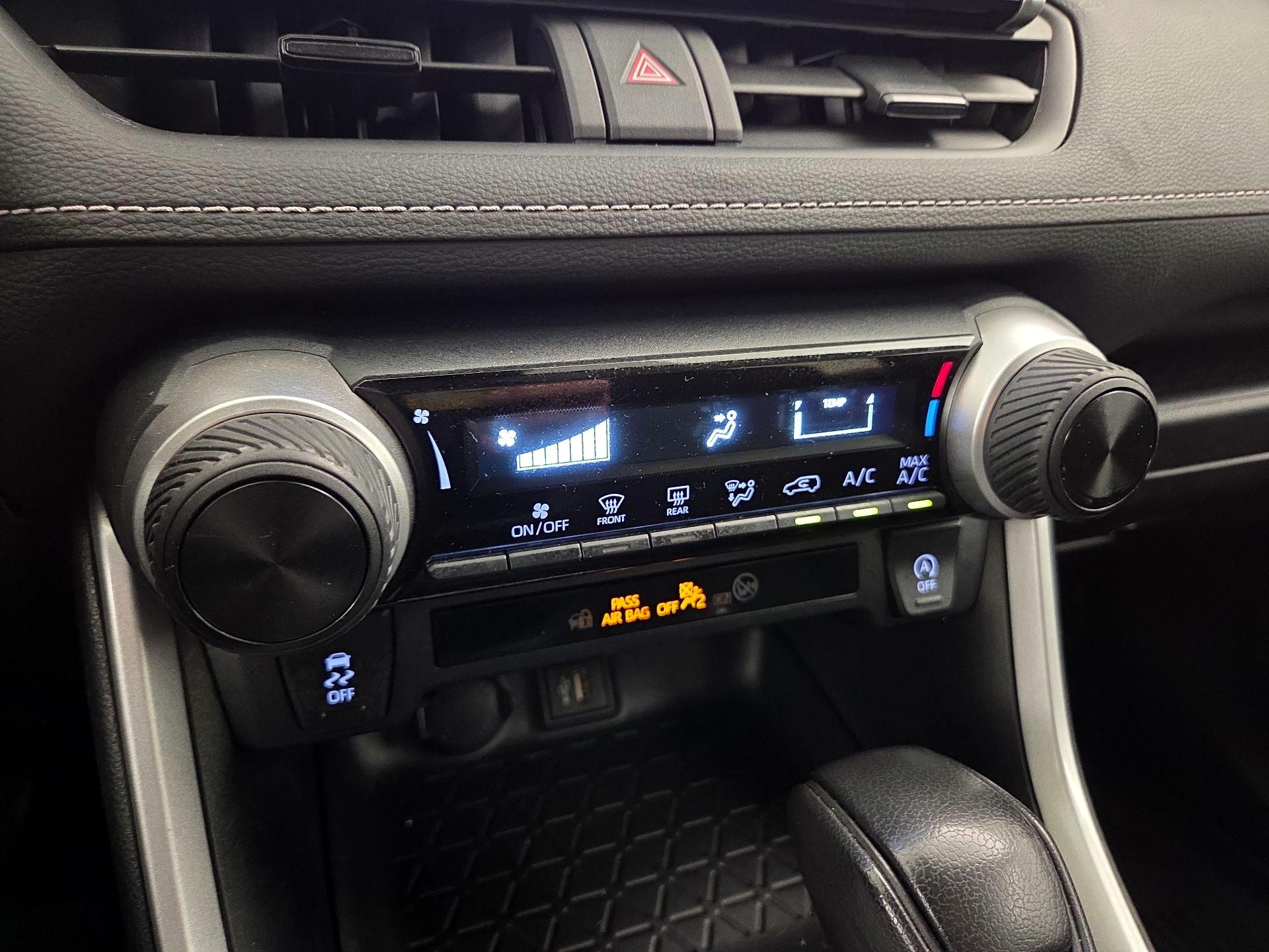 Thumbnail: 2024 Toyota RAV4 - 16