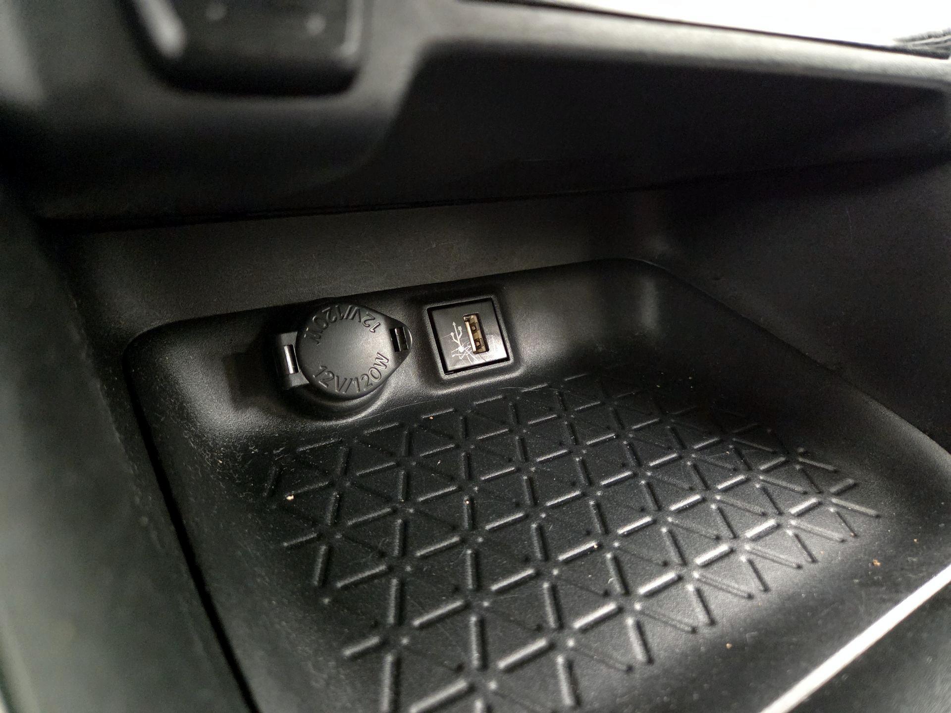 Thumbnail: 2024 Toyota RAV4 - 18