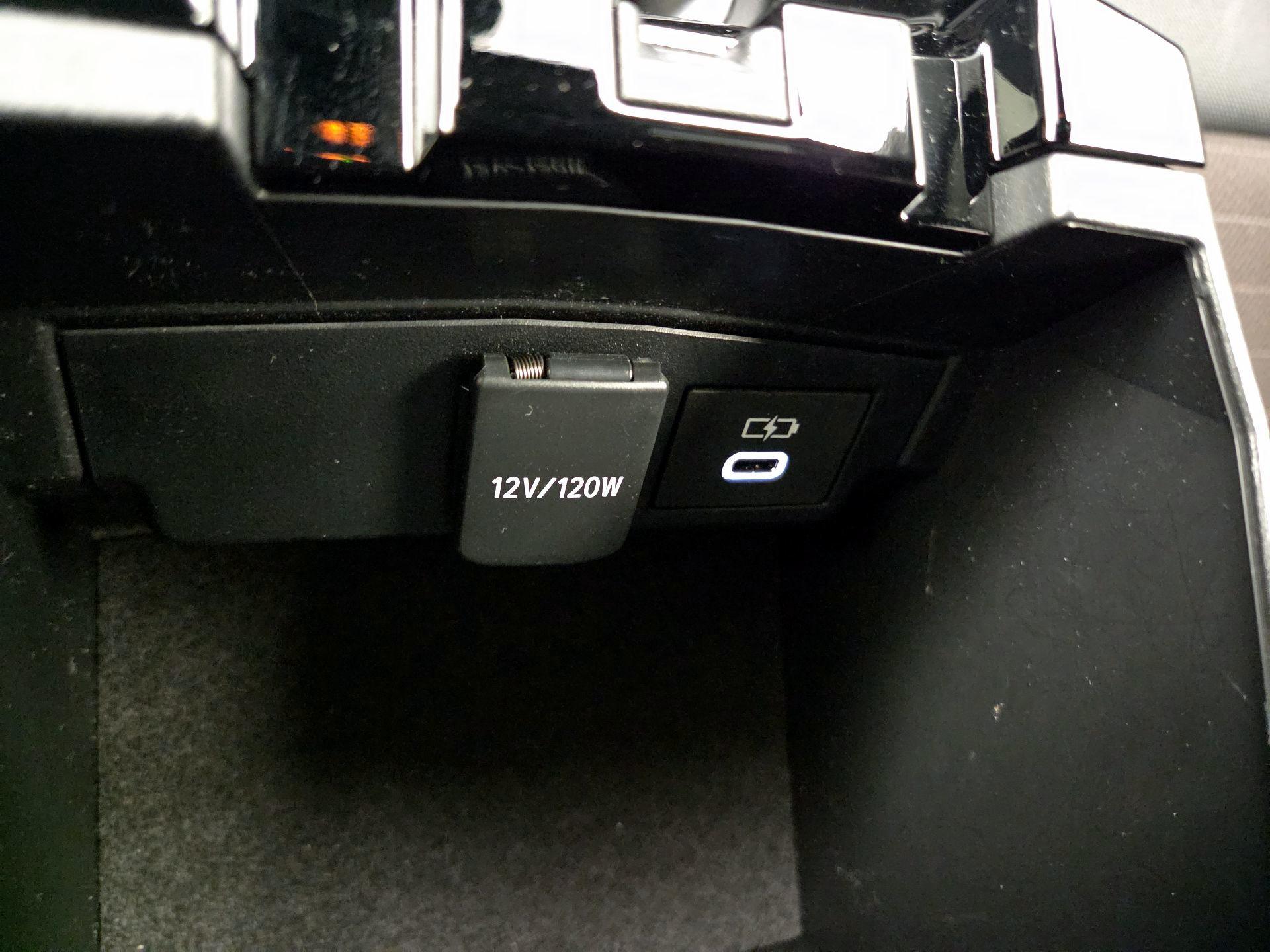 Thumbnail: 2024 Toyota Corolla - 18