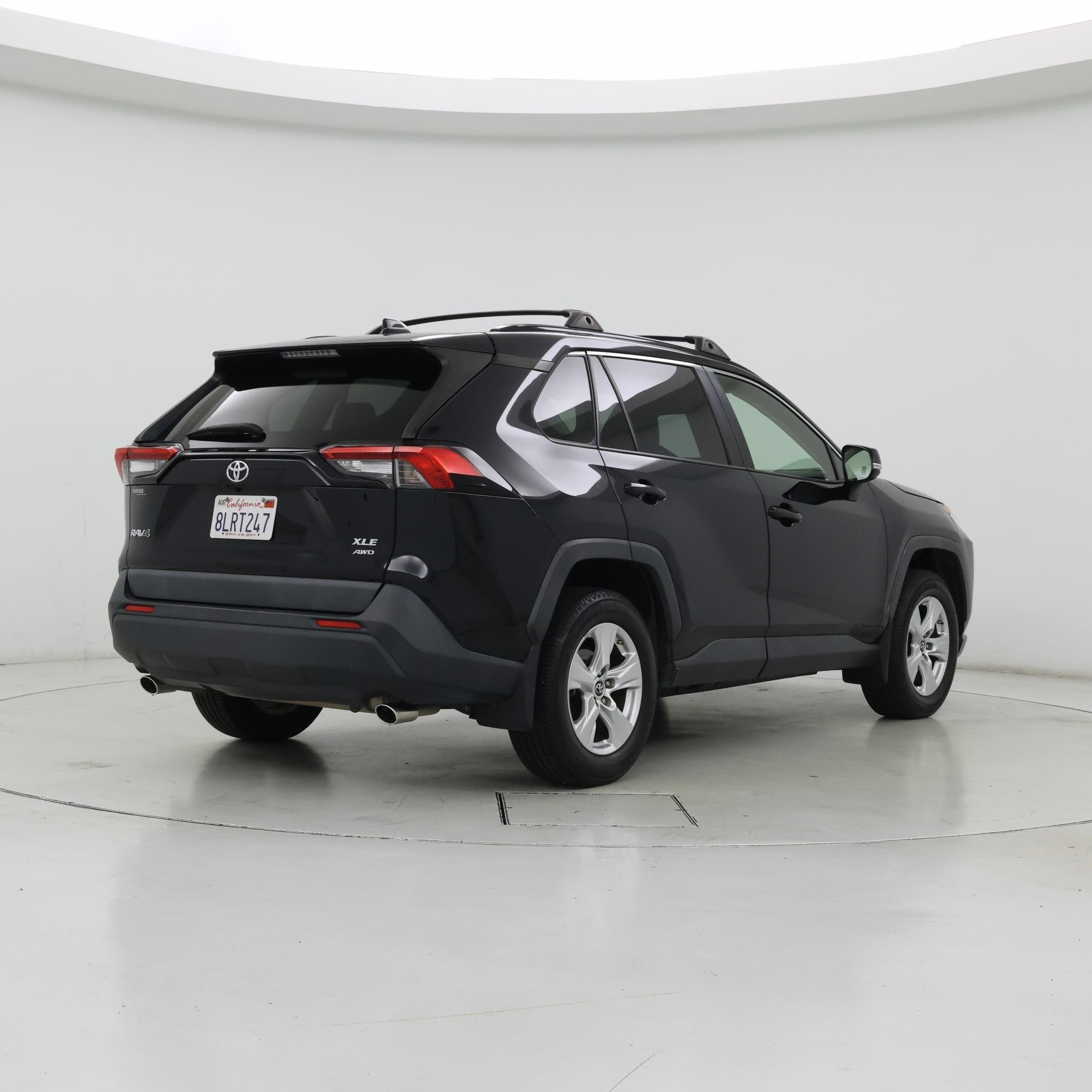 Thumbnail: 2019 Toyota RAV4 - 8