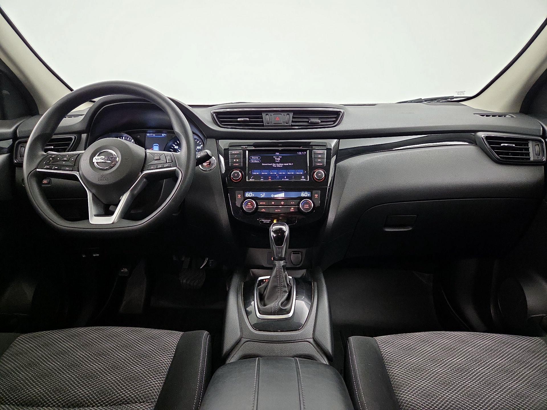 Thumbnail: 2019 Nissan Rogue Sport - 9