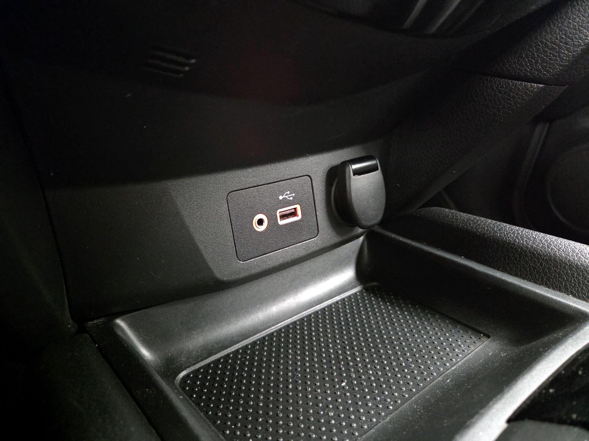 Thumbnail: 2019 Nissan Rogue Sport - 18