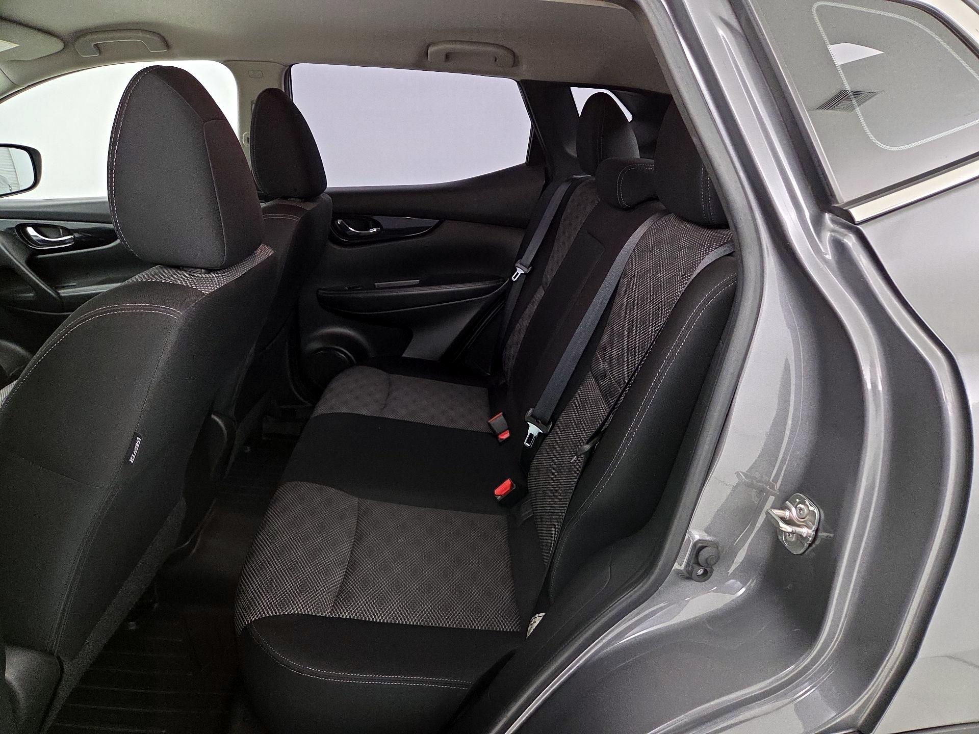 Thumbnail: 2019 Nissan Rogue Sport - 19