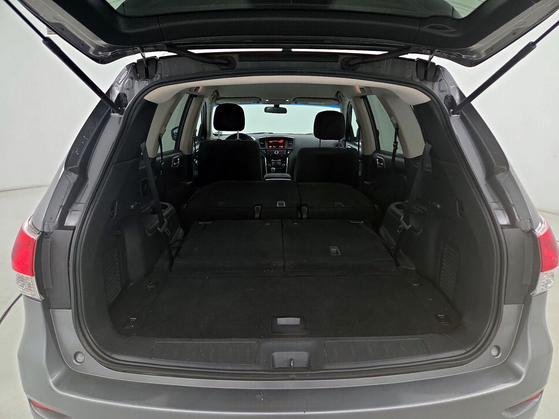 Thumbnail: 2016 Nissan Pathfinder - 20