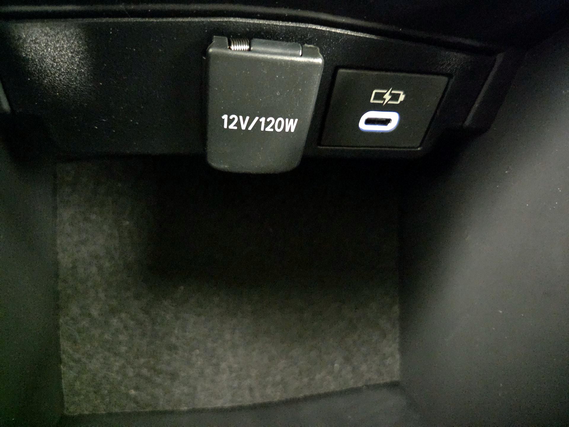 Thumbnail: 2025 Toyota Corolla - 18