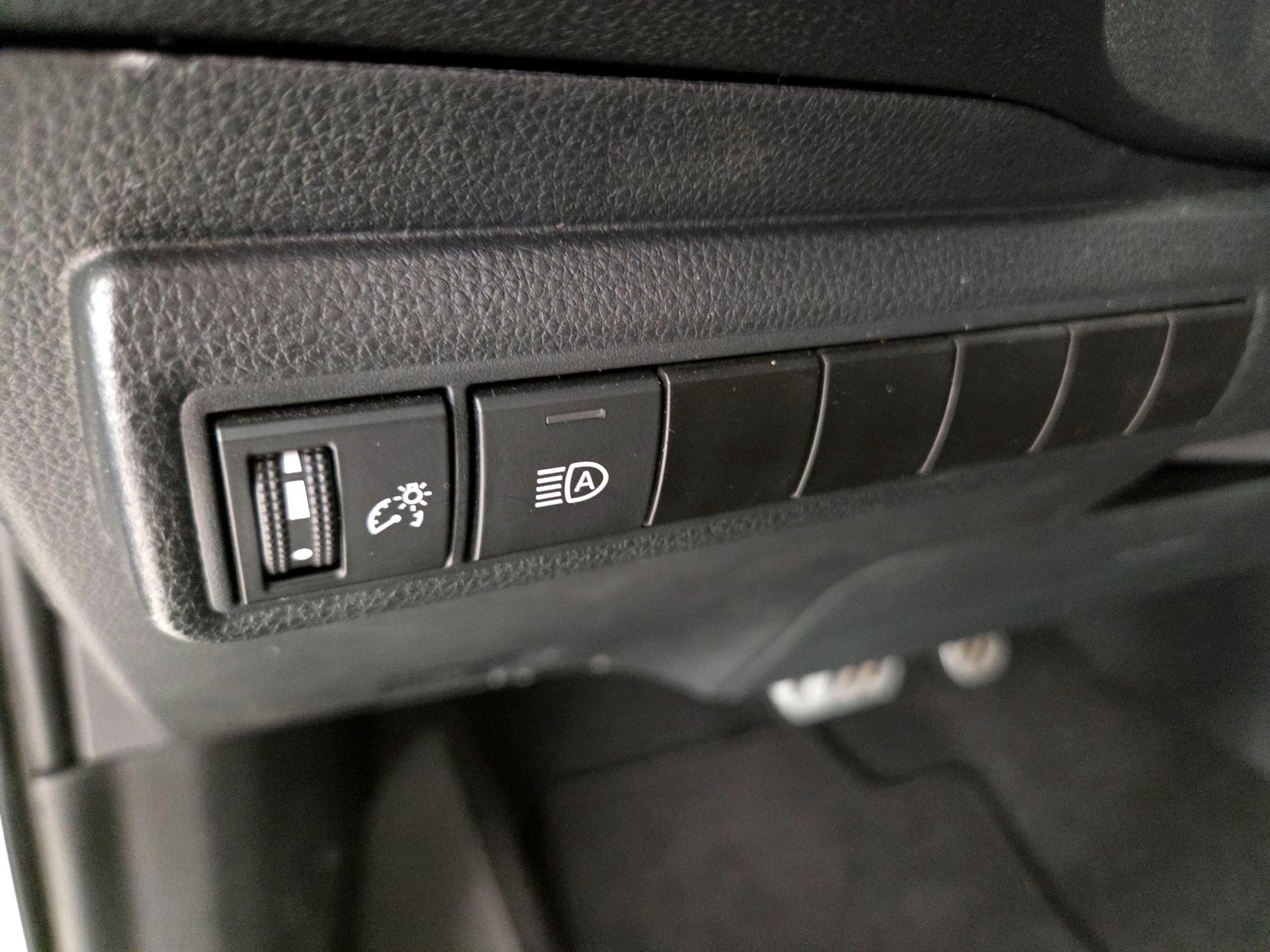 Thumbnail: 2022 Toyota Corolla - 13