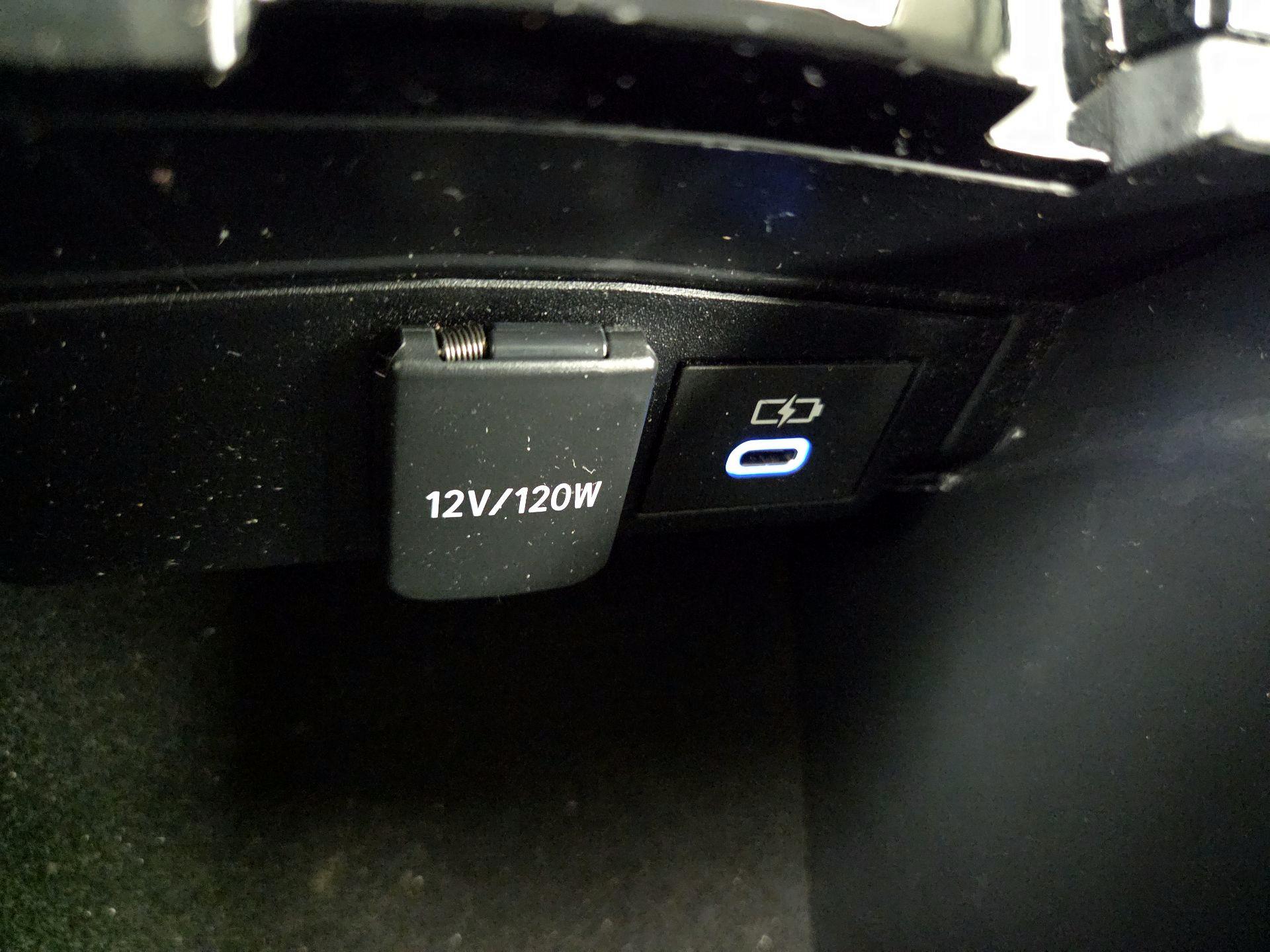 Thumbnail: 2022 Toyota Corolla - 18