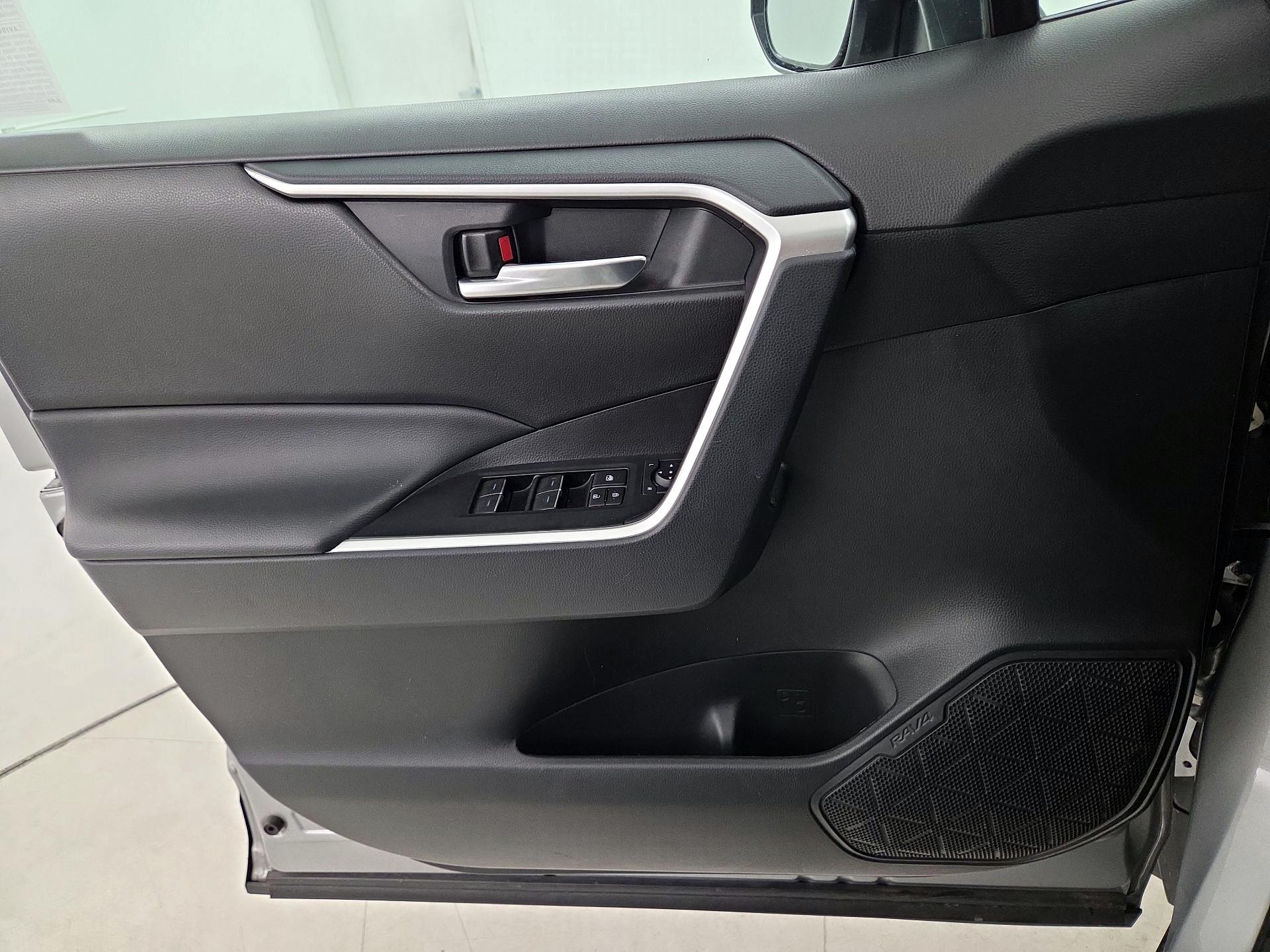 Thumbnail: 2024 Toyota RAV4 - 12