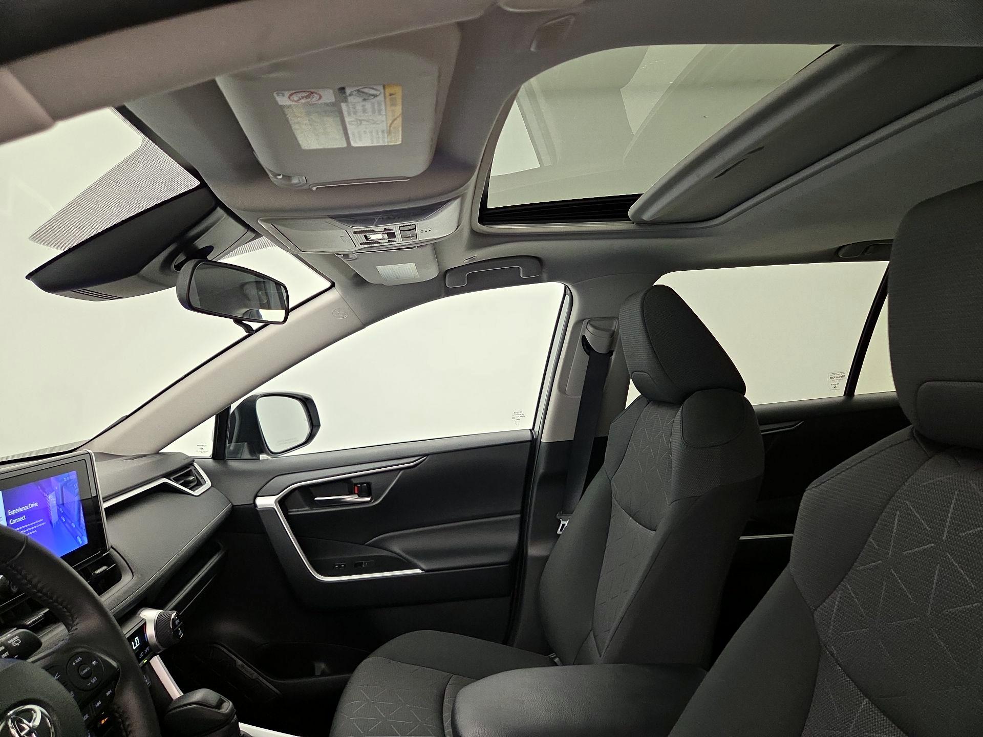 Thumbnail: 2024 Toyota RAV4 - 19