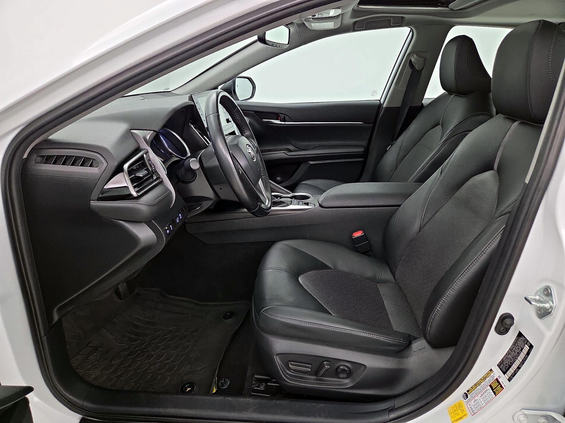 Thumbnail: 2021 Toyota Camry - 11