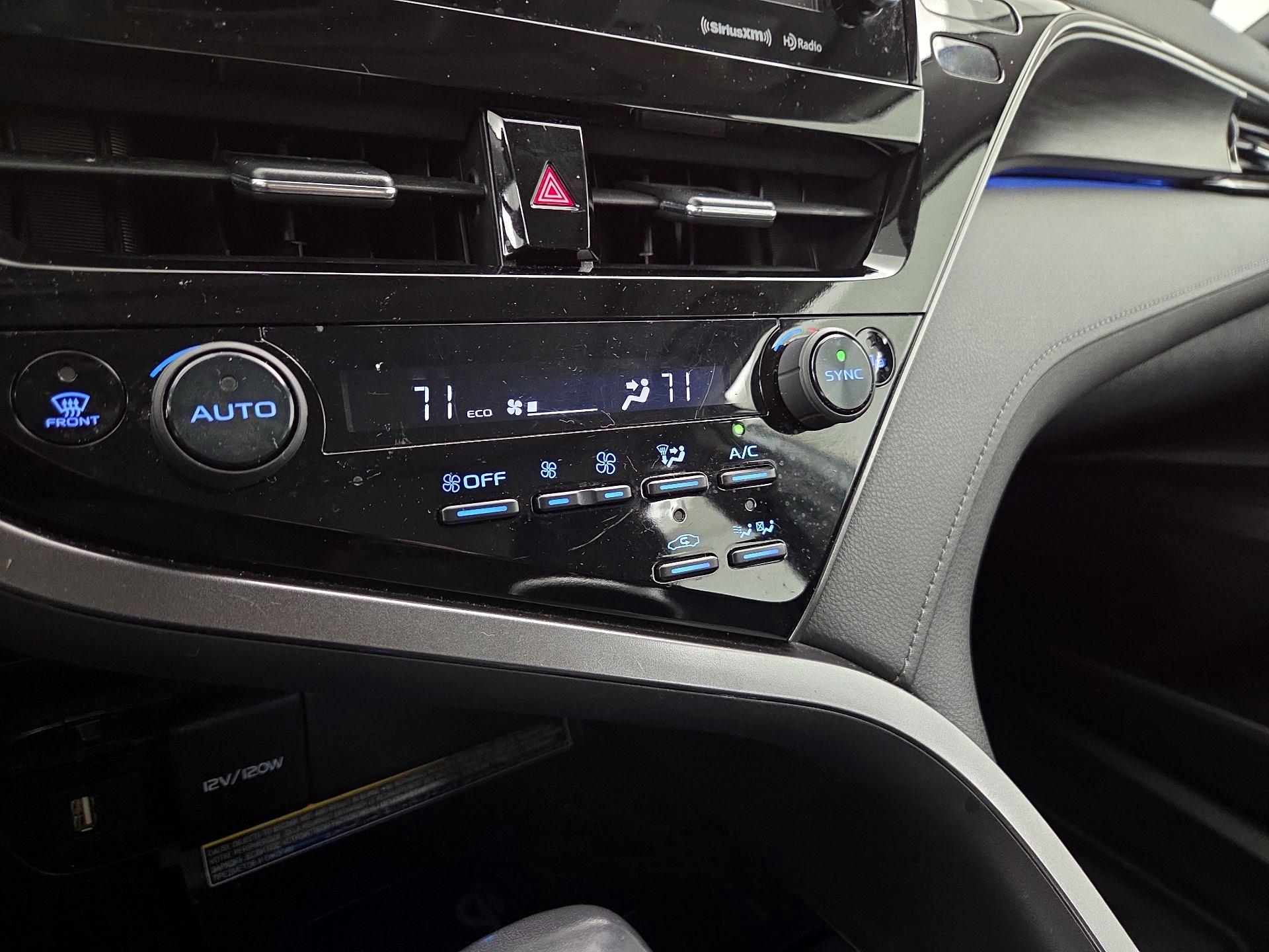 Thumbnail: 2021 Toyota Camry - 16