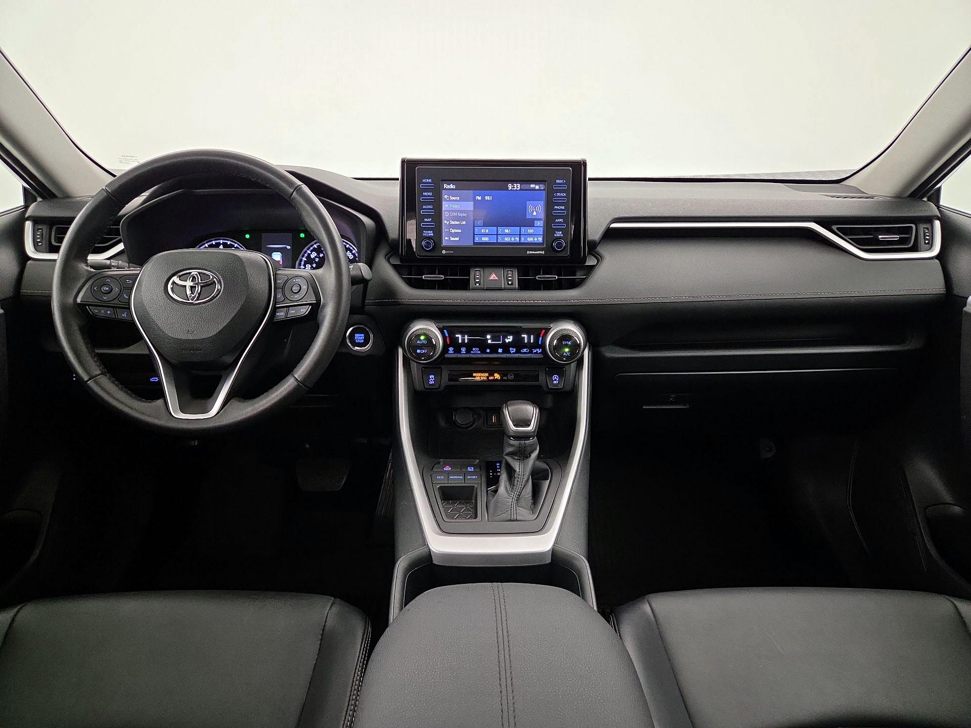 Thumbnail: 2022 Toyota RAV4 - 9