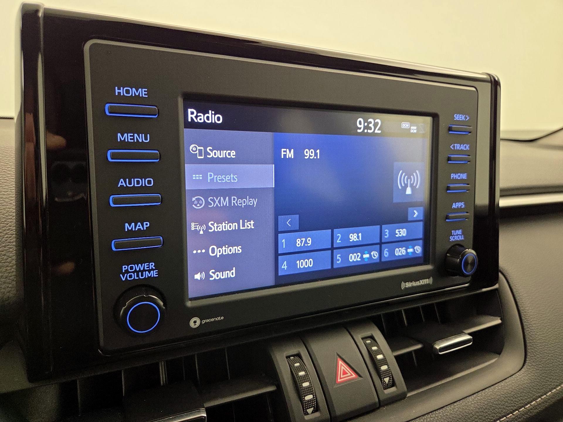 Thumbnail: 2022 Toyota RAV4 - 15