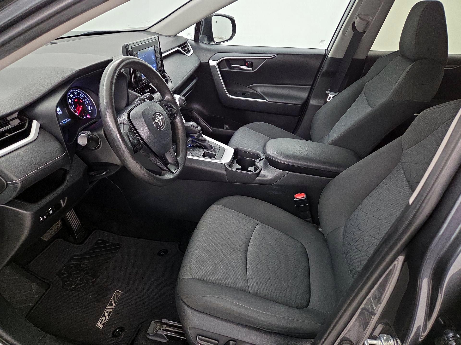 Thumbnail: 2021 Toyota RAV4 - 11