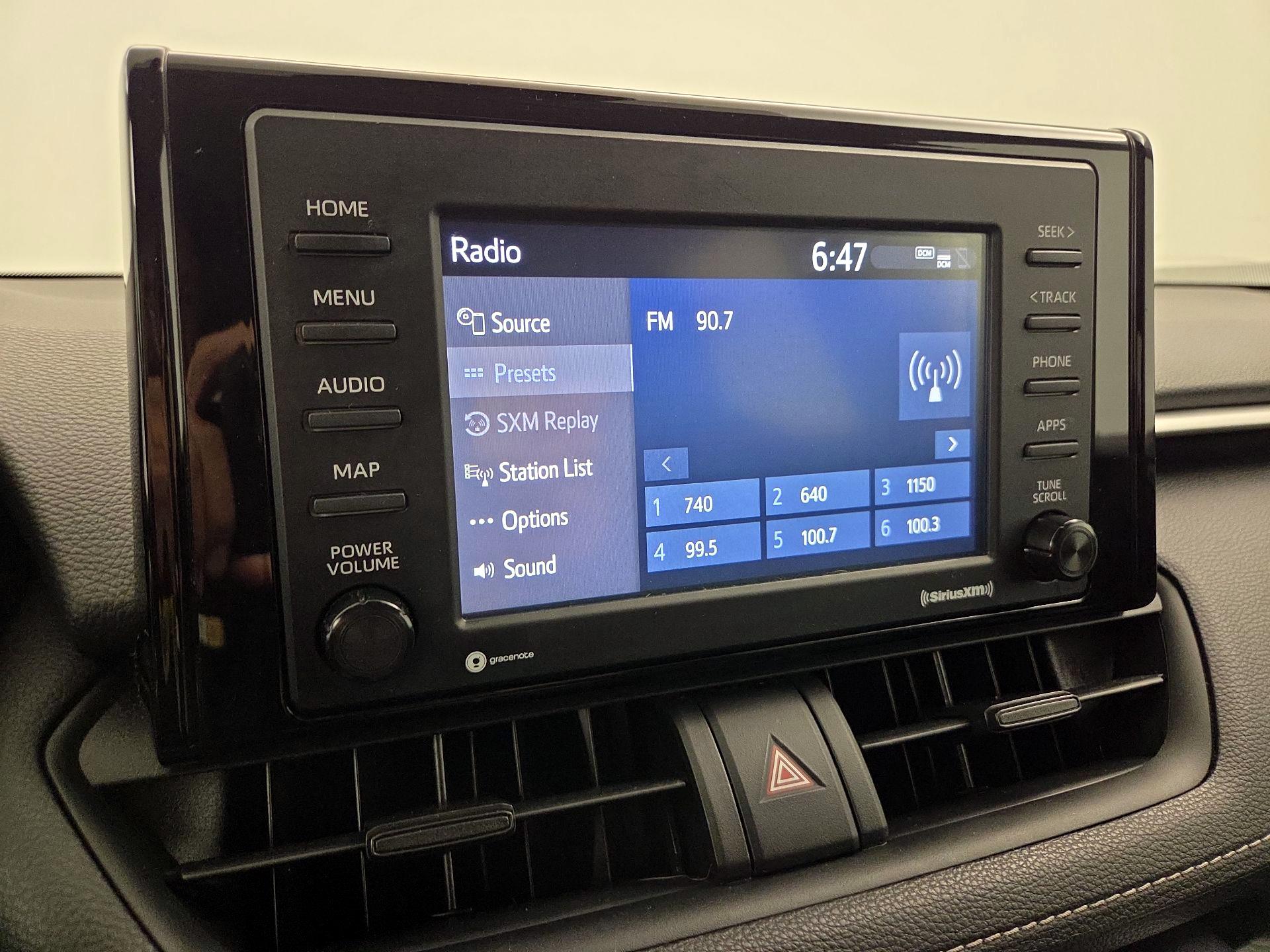 Thumbnail: 2021 Toyota RAV4 - 15