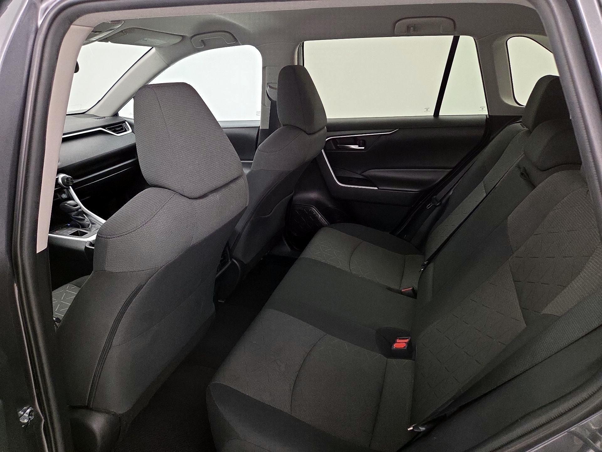 Thumbnail: 2021 Toyota RAV4 - 19