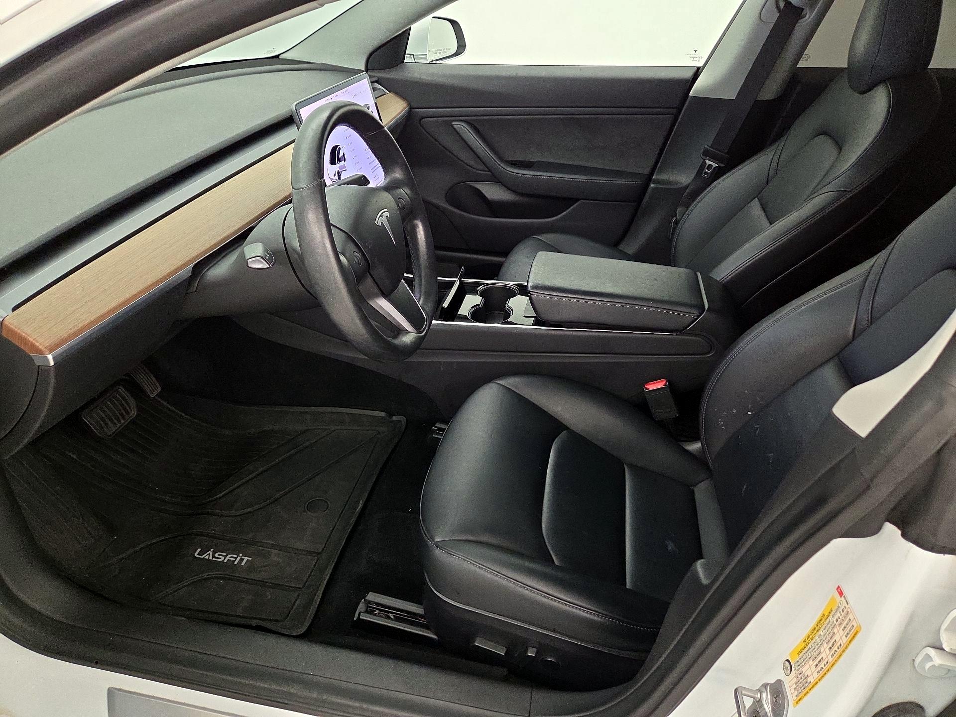 Thumbnail: 2019 Tesla Model 3 - 11