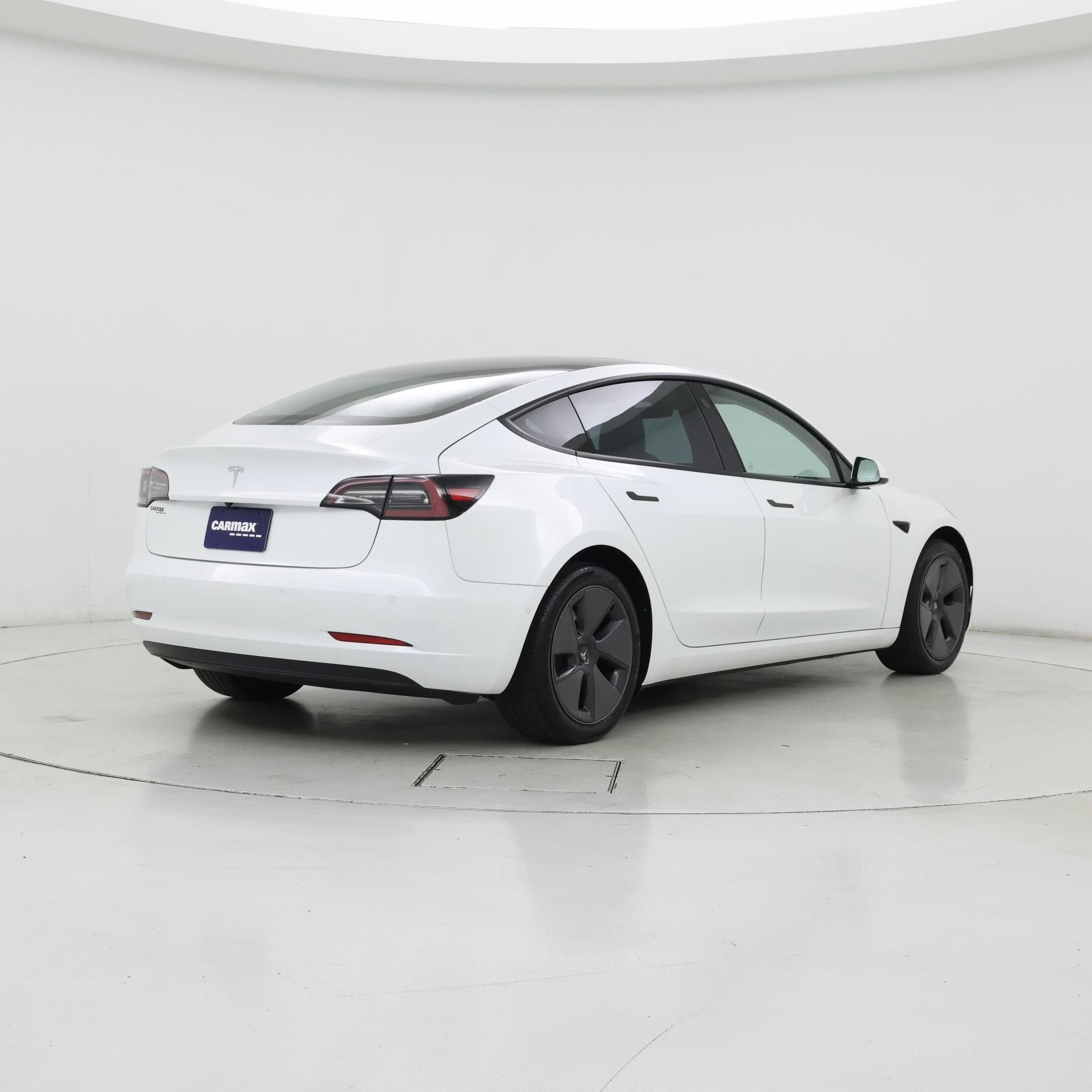 Thumbnail: 2022 Tesla Model 3 - 8