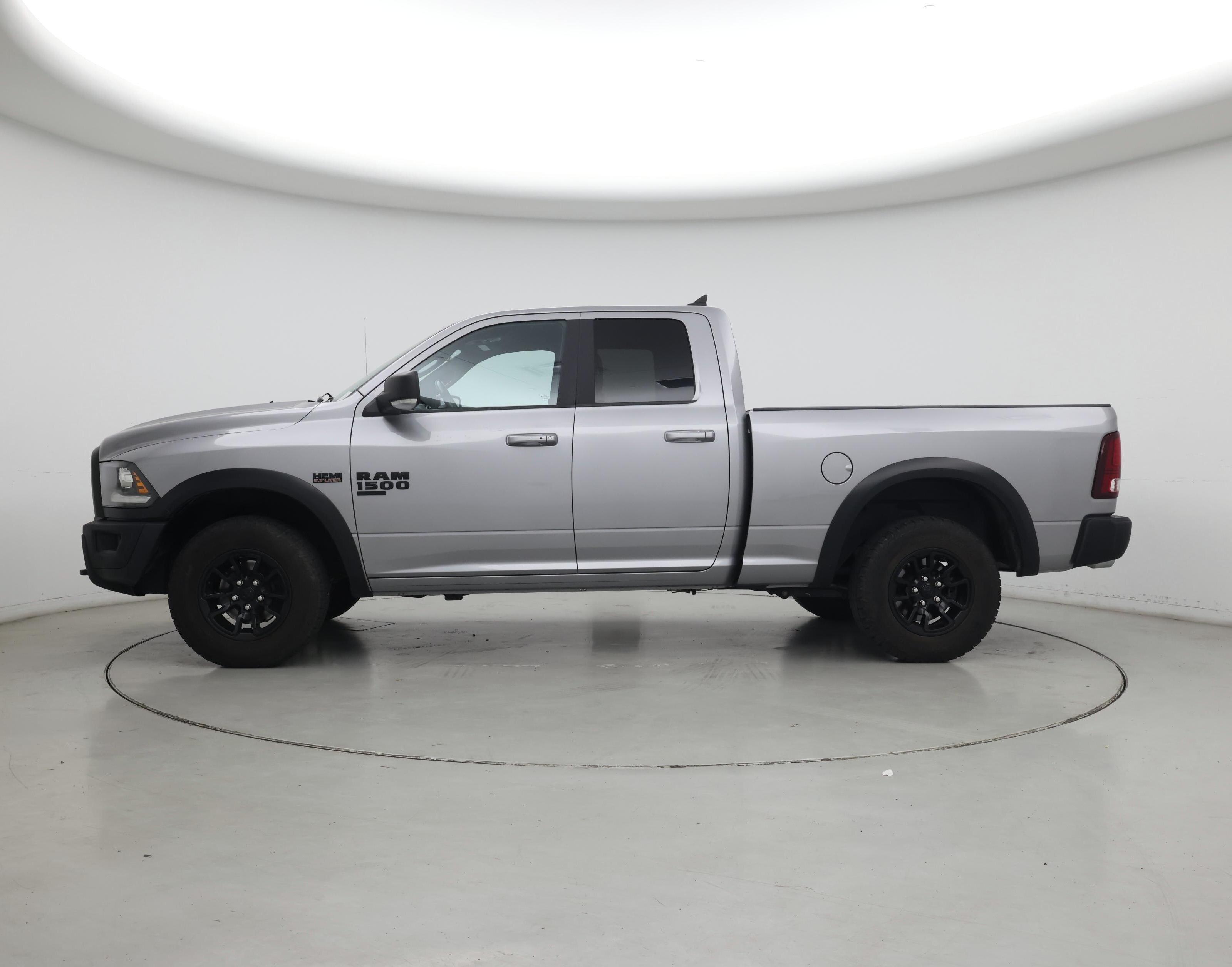 Thumbnail: 2021 RAM 1500 Classic - 3