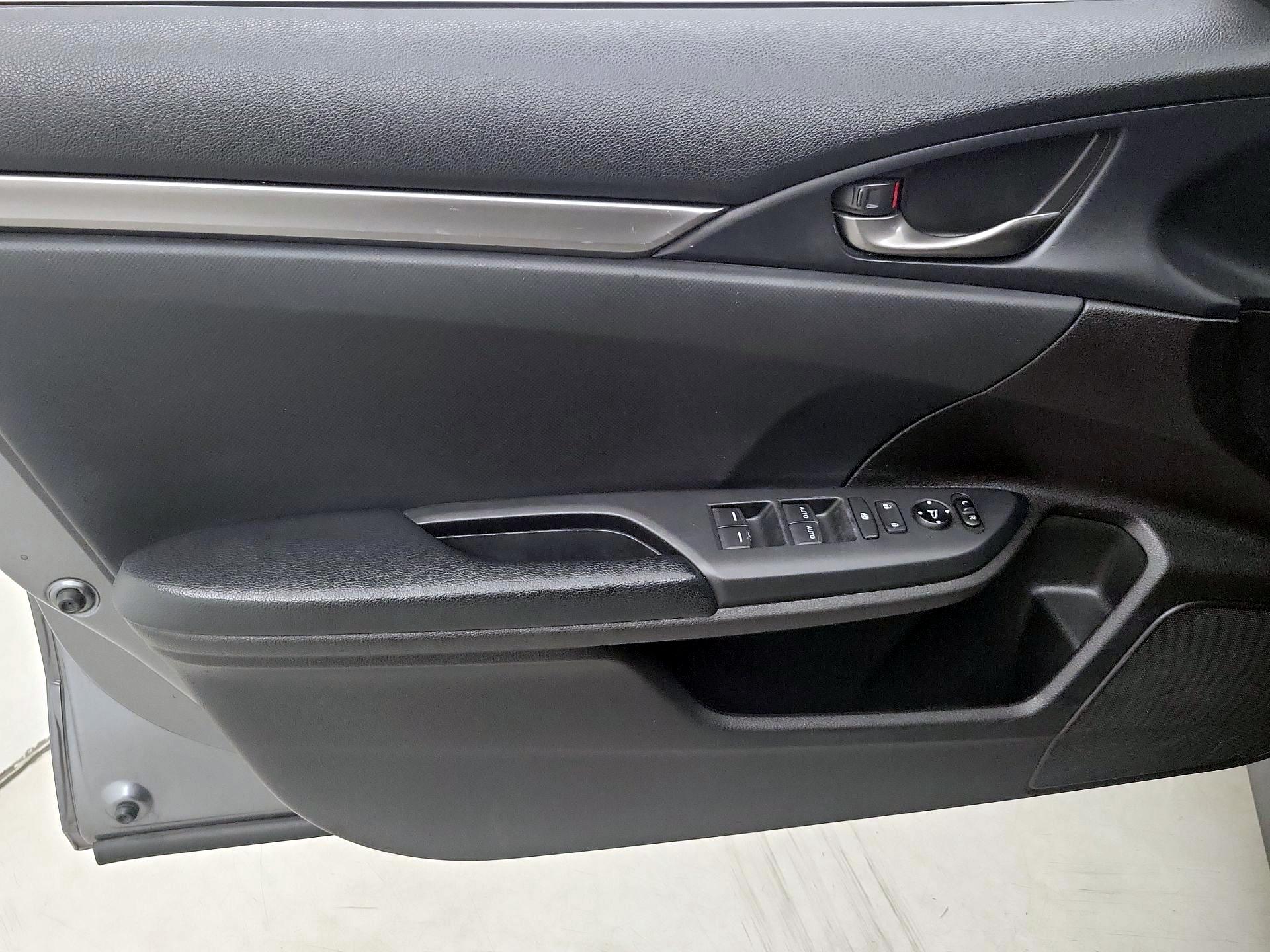 Thumbnail: 2020 Honda Civic - 12