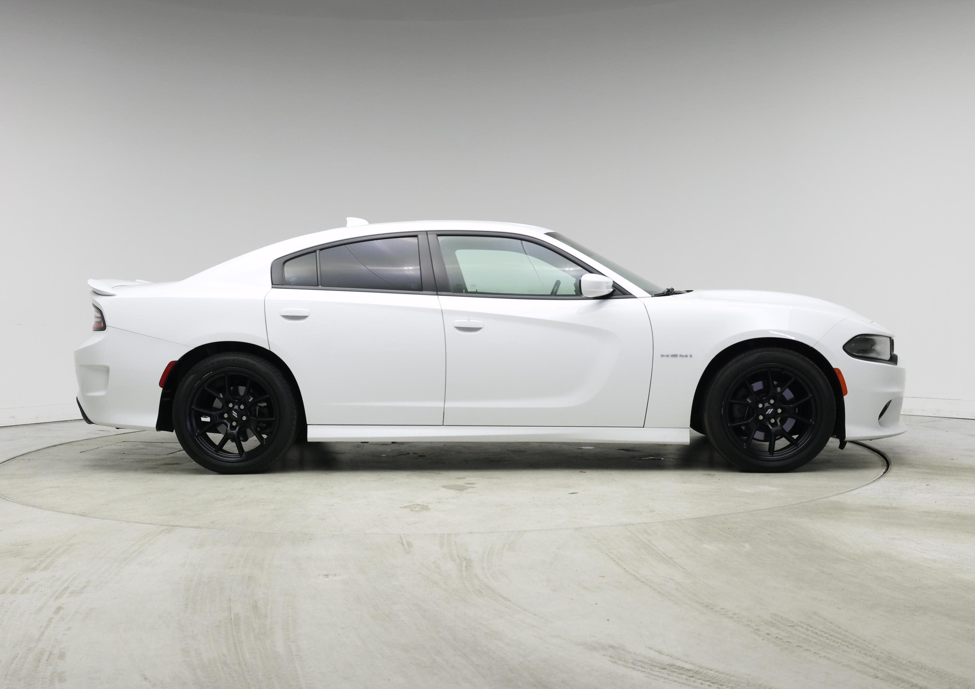 Thumbnail: 2020 Dodge Charger - 7