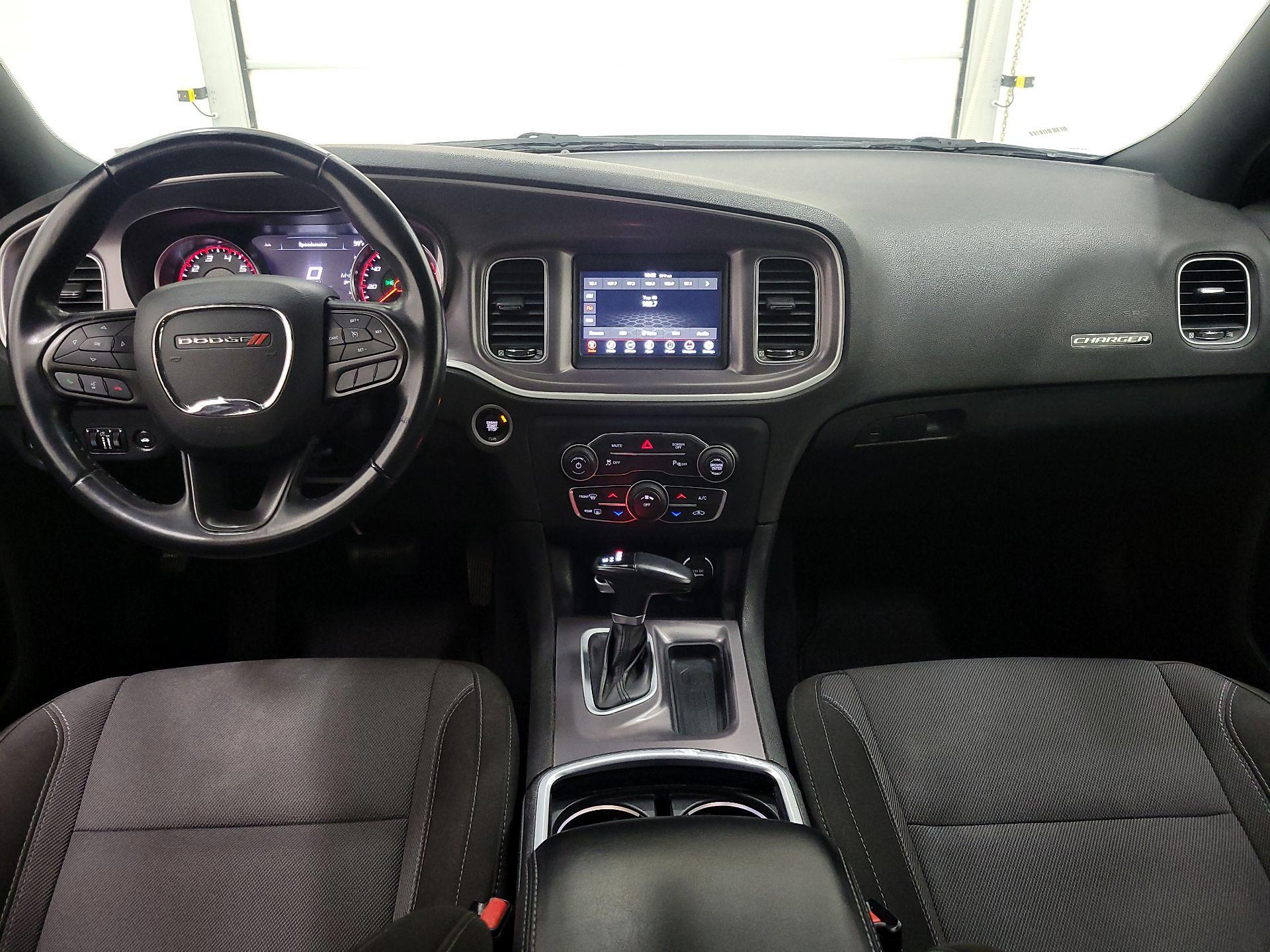 Thumbnail: 2022 Dodge Charger - 9