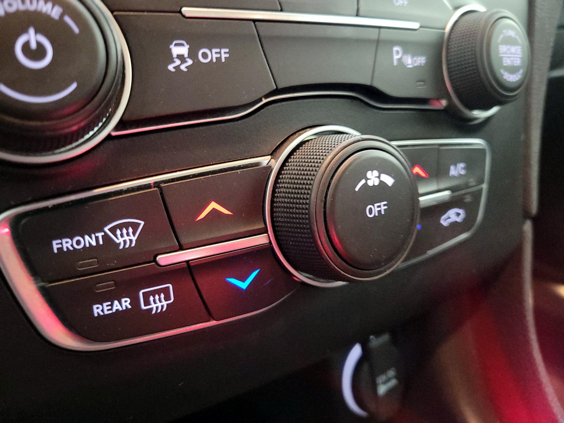 Thumbnail: 2022 Dodge Charger - 16