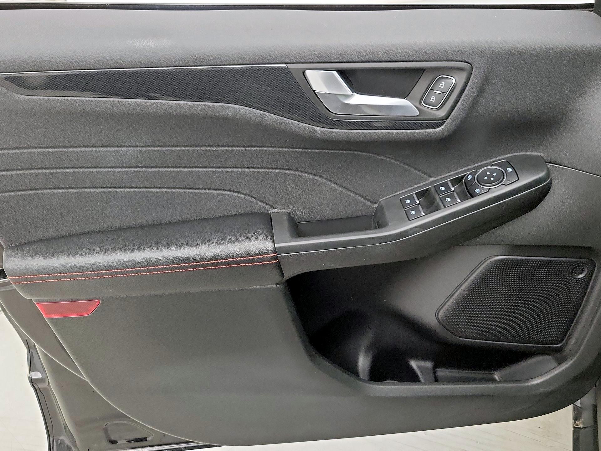 Thumbnail: 2023 Ford Escape - 12