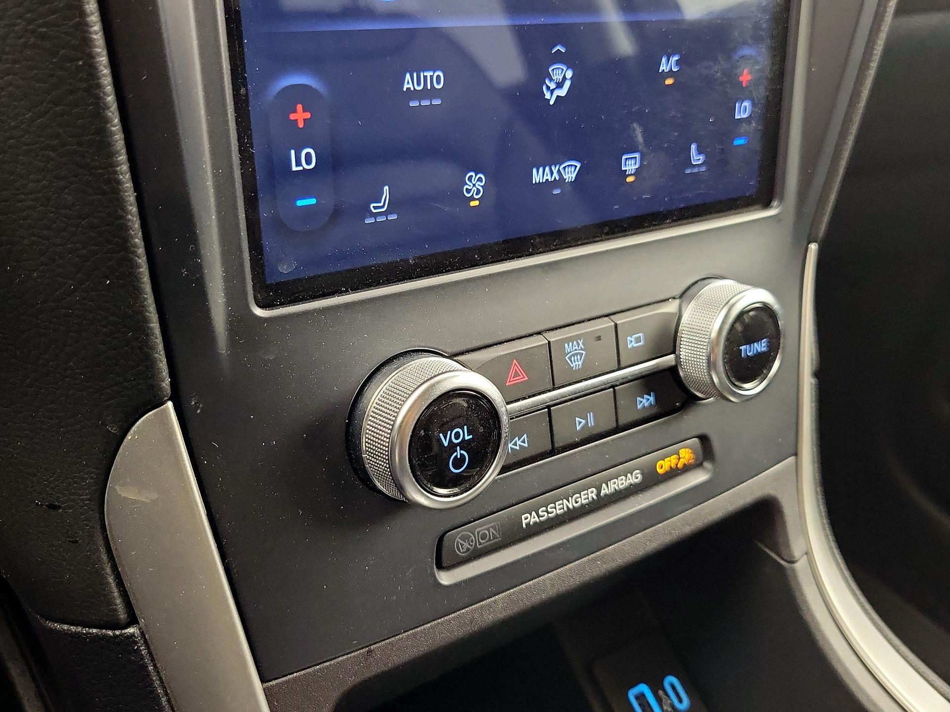 Thumbnail: 2023 Ford Edge - 16