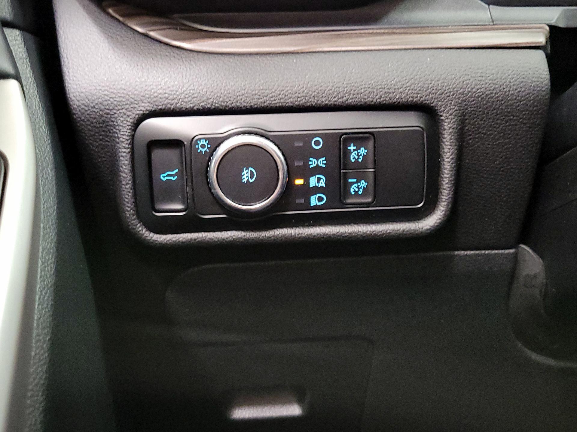 Thumbnail: 2023 Ford Explorer - 13